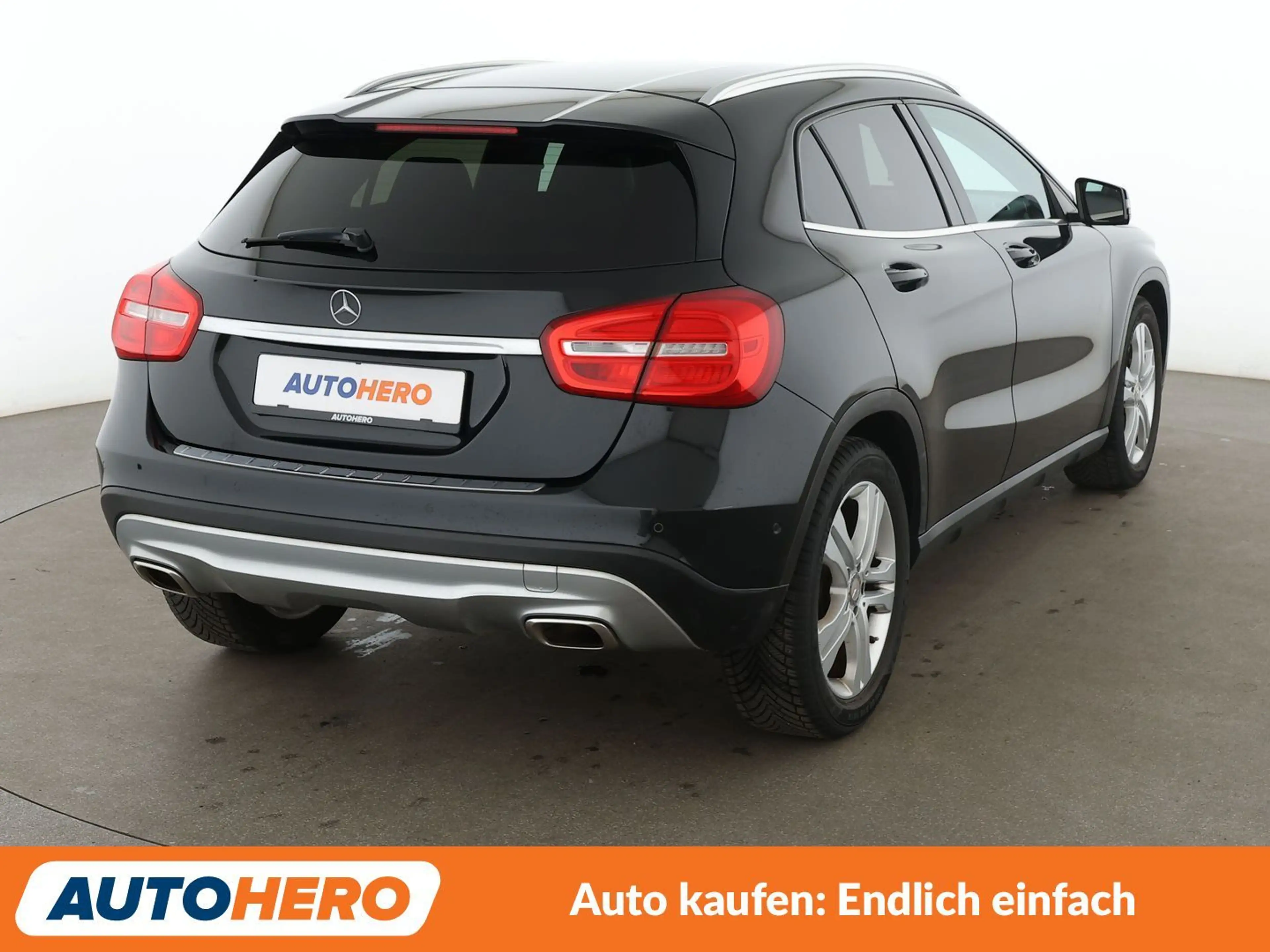 Mercedes-Benz GLA 180 GLA 180 Urban*XENON*PDC*SHZ*KLIMA* — photo 6