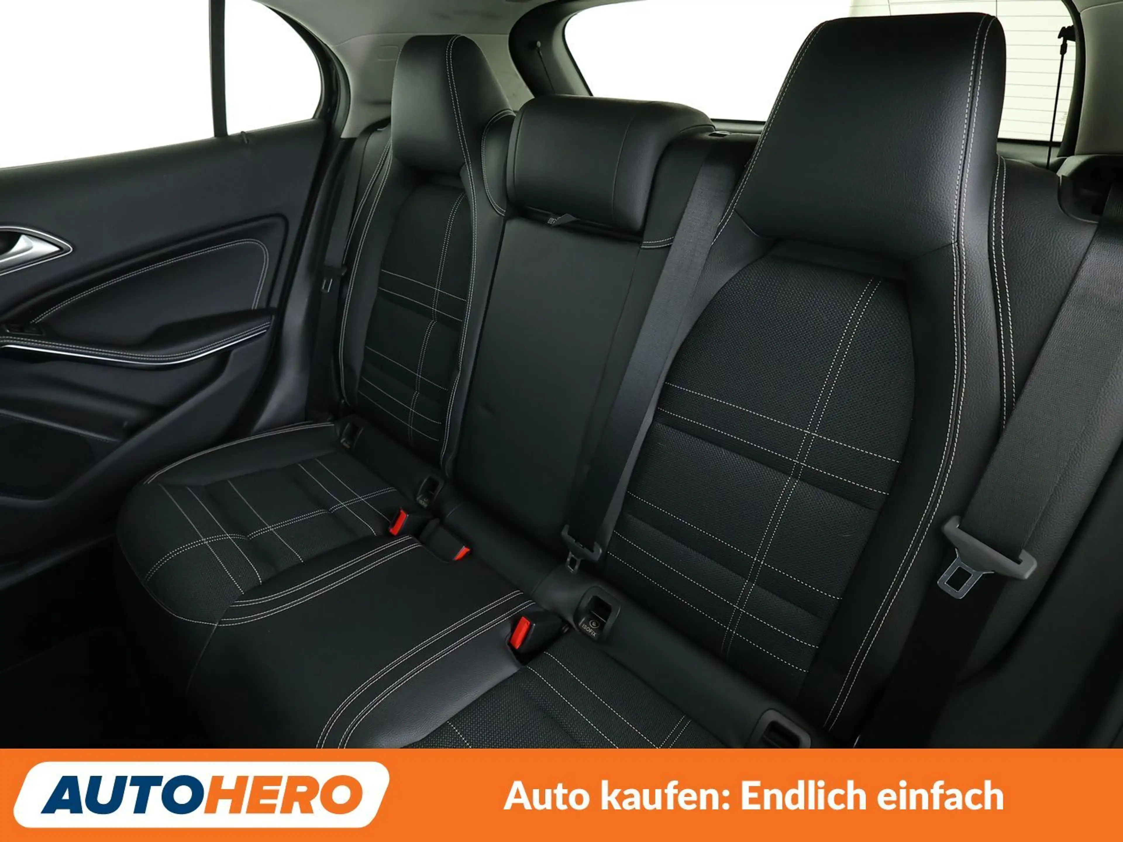 Mercedes-Benz GLA 180 GLA 180 Urban*XENON*PDC*SHZ*KLIMA* — photo 14