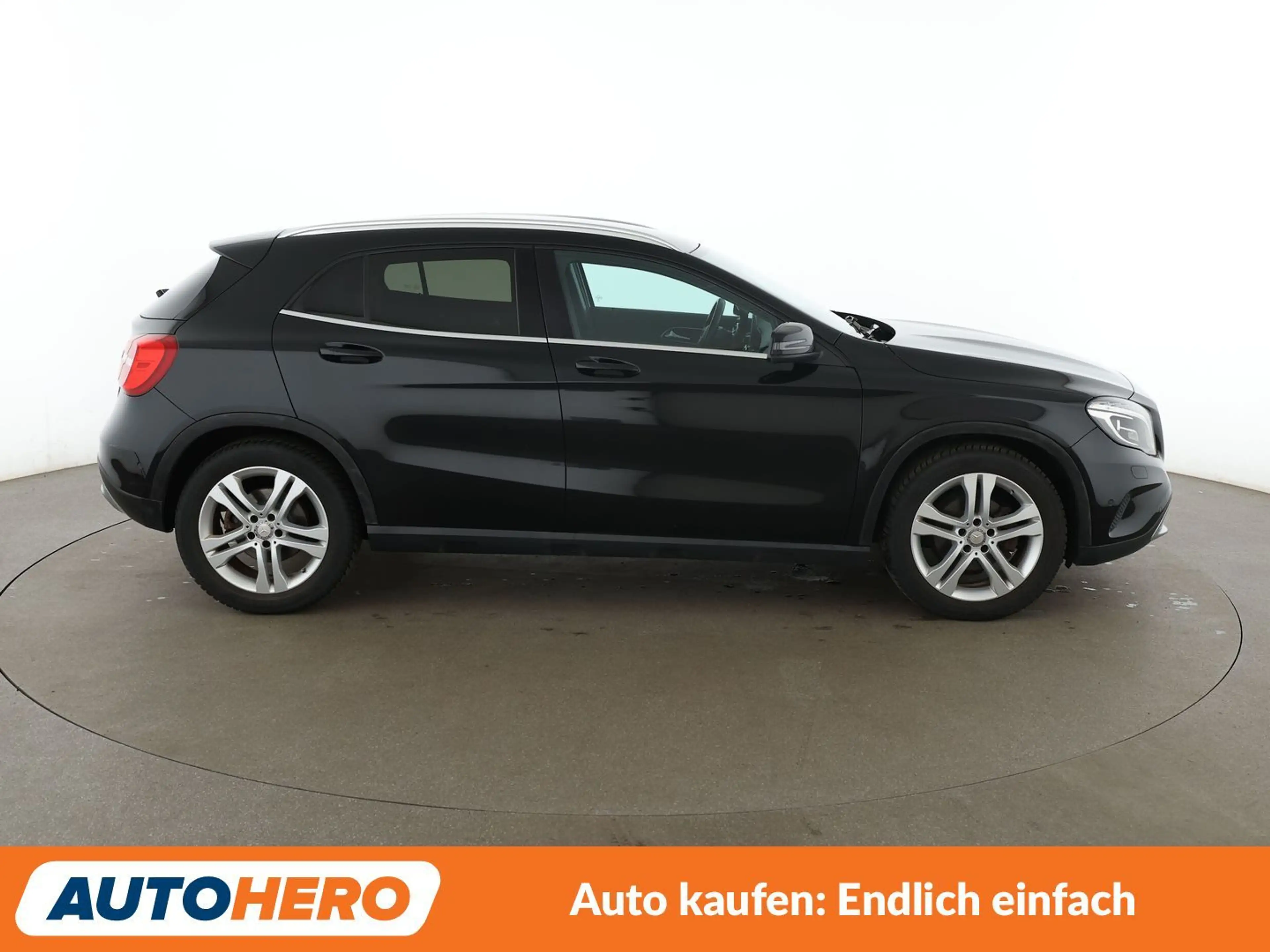 Mercedes-Benz GLA 180 GLA 180 Urban*XENON*PDC*SHZ*KLIMA* — photo 7