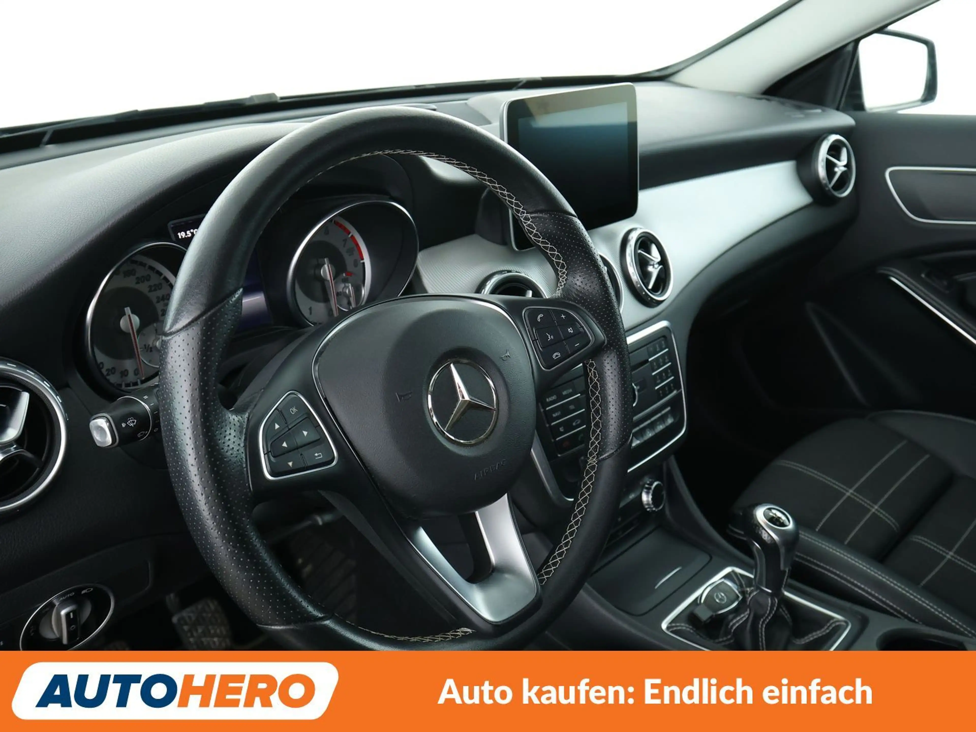 Mercedes-Benz GLA 180 GLA 180 Urban*XENON*PDC*SHZ*KLIMA* — photo 11