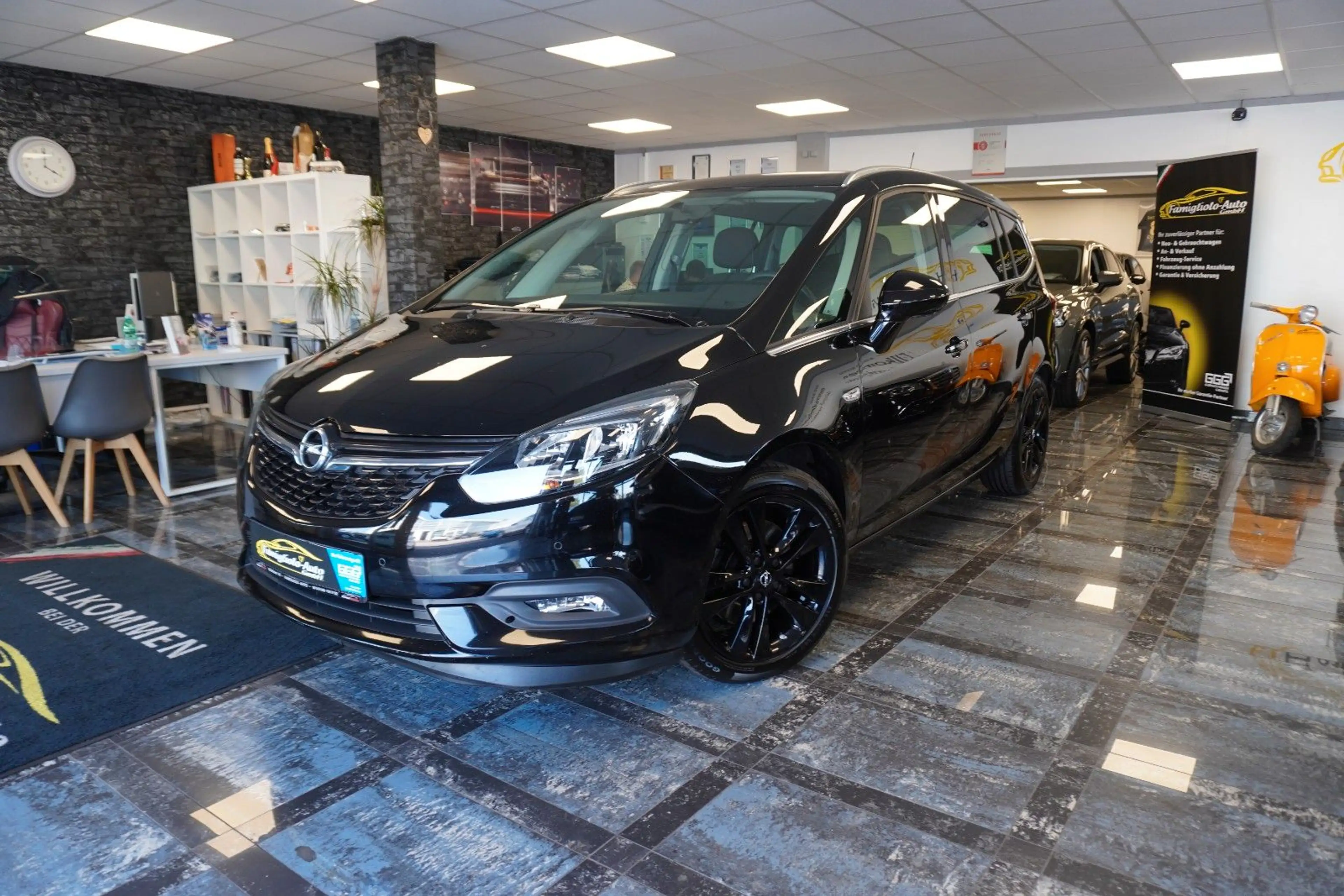 Opel Zafira C ON Start/Stop/Klima/SHZ/Aluräder/2.Hand — photo 3