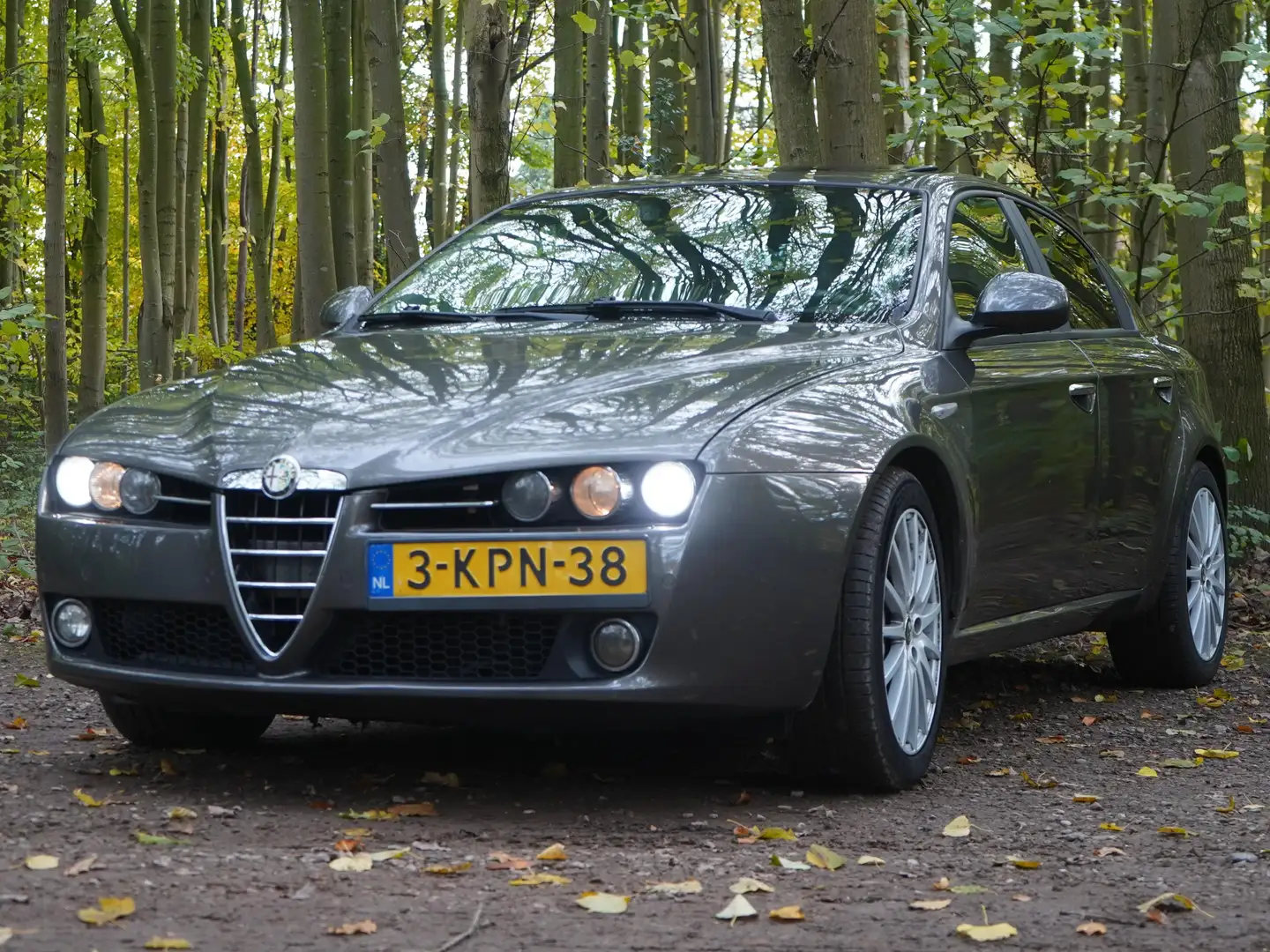 Alfa Romeo 159 159 3.2 JTS Q4 TI Grijs - 2