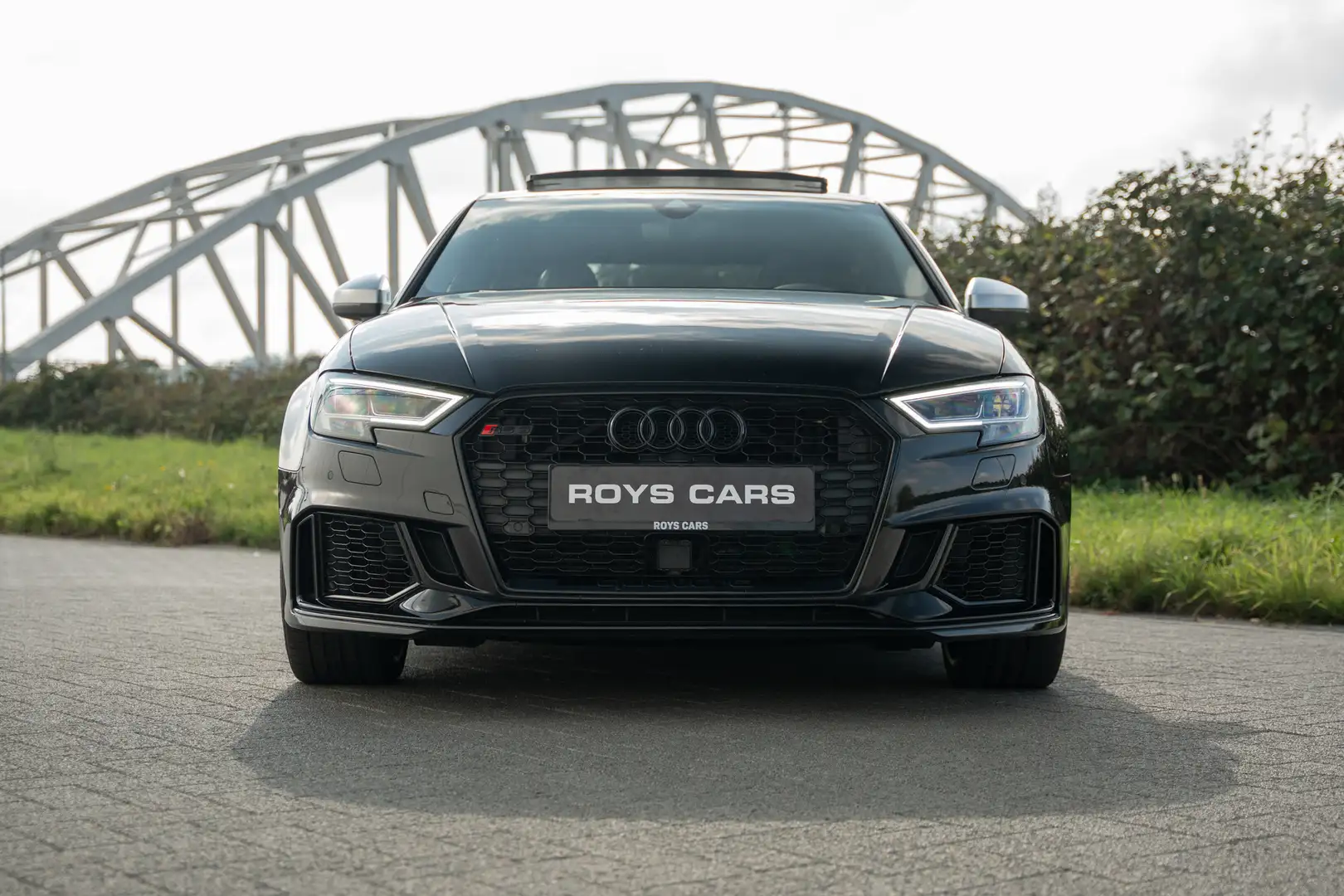 Audi RS3 Berline - FULL OPTION - PANO/B&O/RS SEATS/KESY/CAM Noir - 2