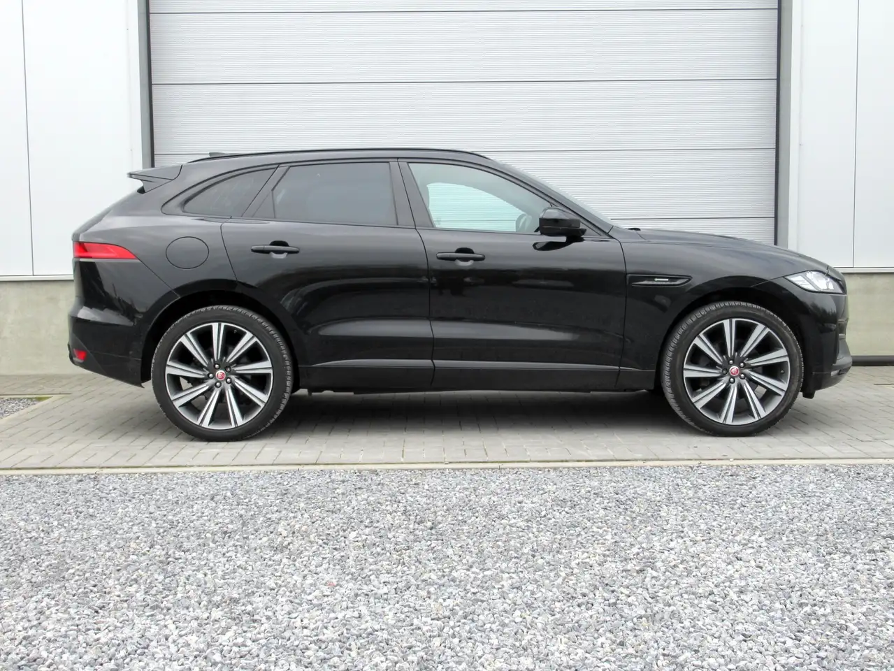 Jaguar F-Pace 3.0 D V6 AWD R-Sport / Lichte Vracht / Black Pack / Panodak / ... — foto 2