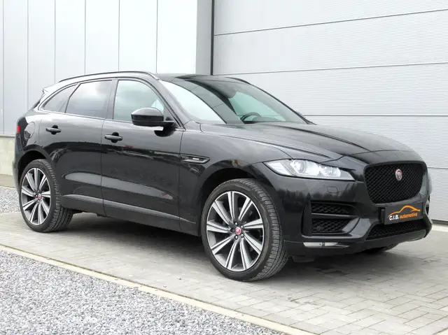 Jaguar F-Pace 3.0 D V6 AWD R-Sport / Lichte Vracht / Black Pack / Panodak / ...