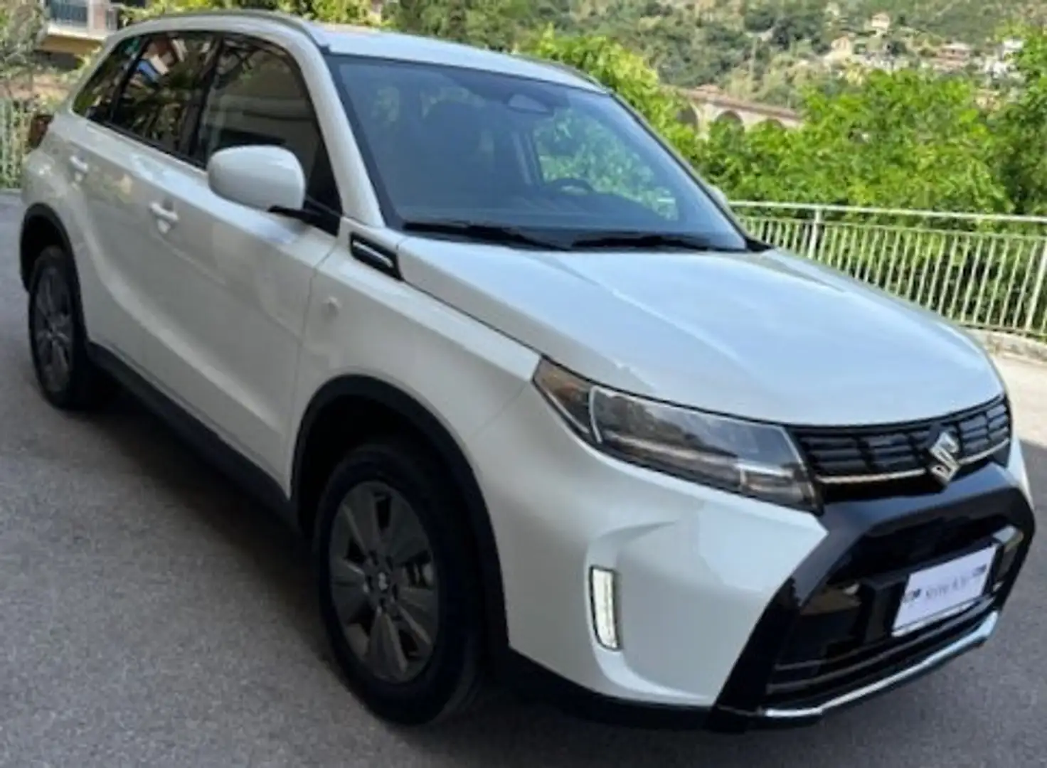 Suzuki Vitara NEW VITARA Hybrid 1.4i 129CV Cool+ Bianco - 1