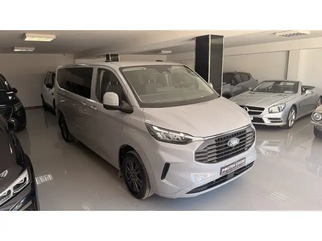 Ford Transit Custom FT 320 L2 Kombi 2.0 Ecoblue Limited 150