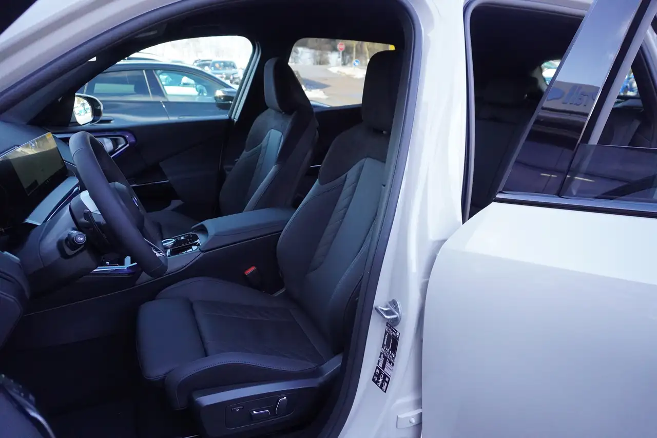 BMW X3 20 xDrive M Sport AHK 360Kamera ACC HeadUp eSitze 15