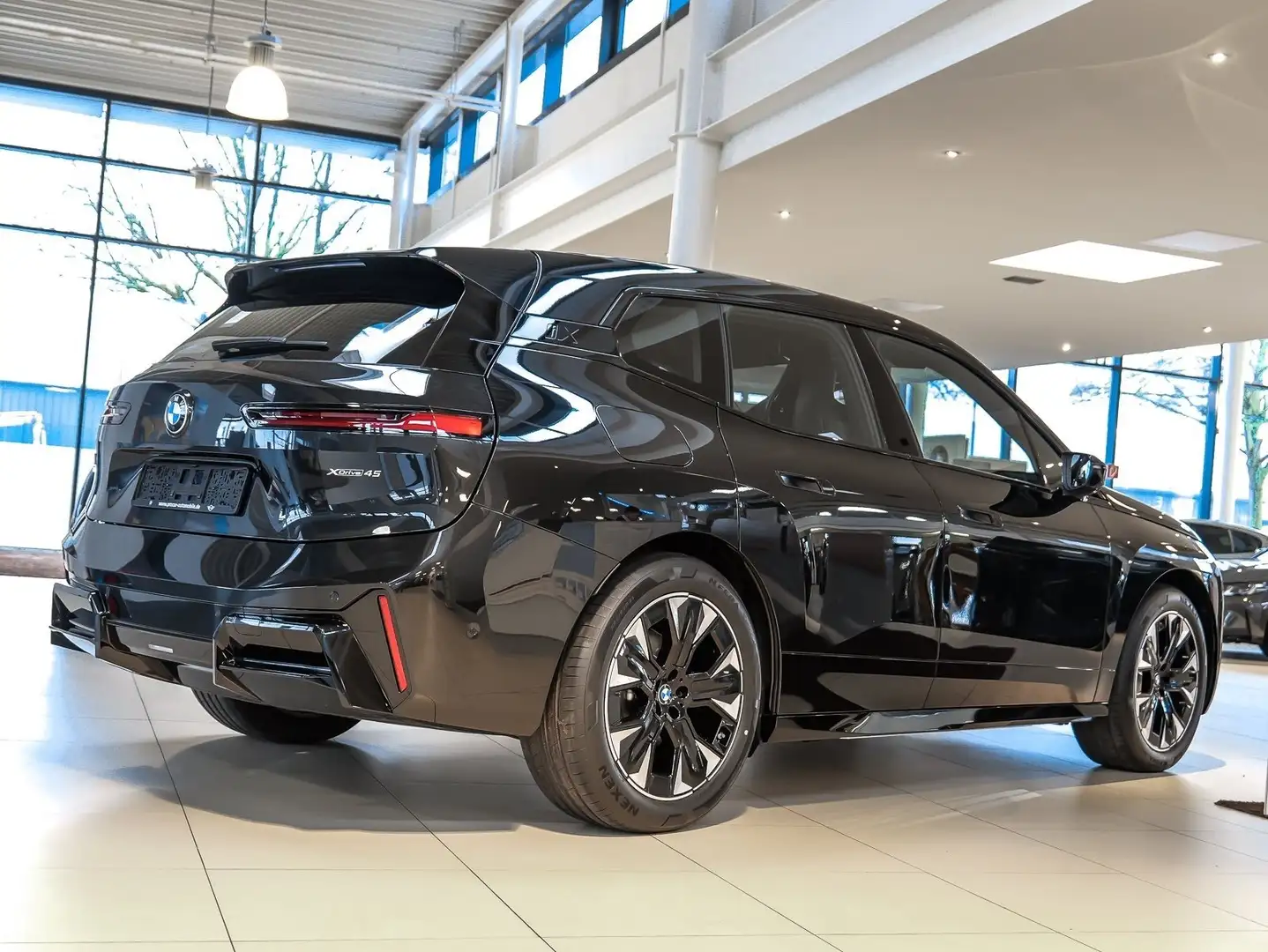 BMW iX xDrive45 0,25% M Sport HUD+PANO+STANDHZG.+ACC+LED+ Noir - 2