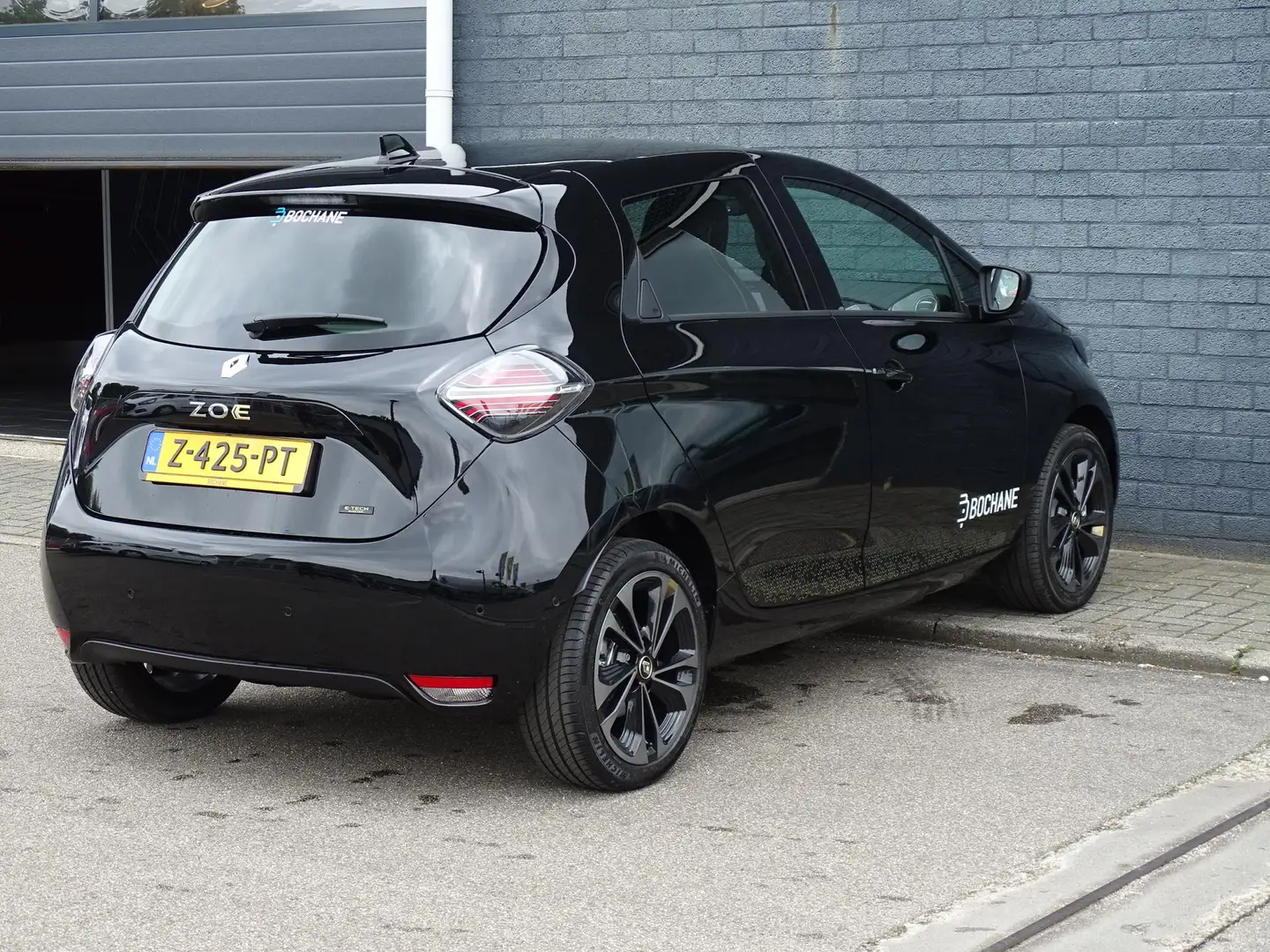 Renault ZOE R135 Iconic 52 kWh (Koopaccu) PACK WINTER / METALL Zwart - 2