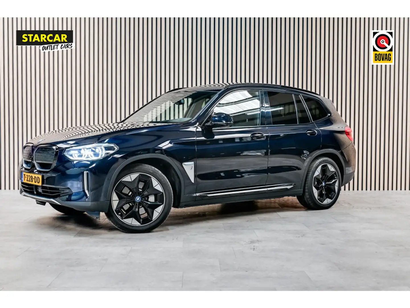 BMW iX3 High Executive 80 kWh Pano|HK|Trekhaak Negro - 1