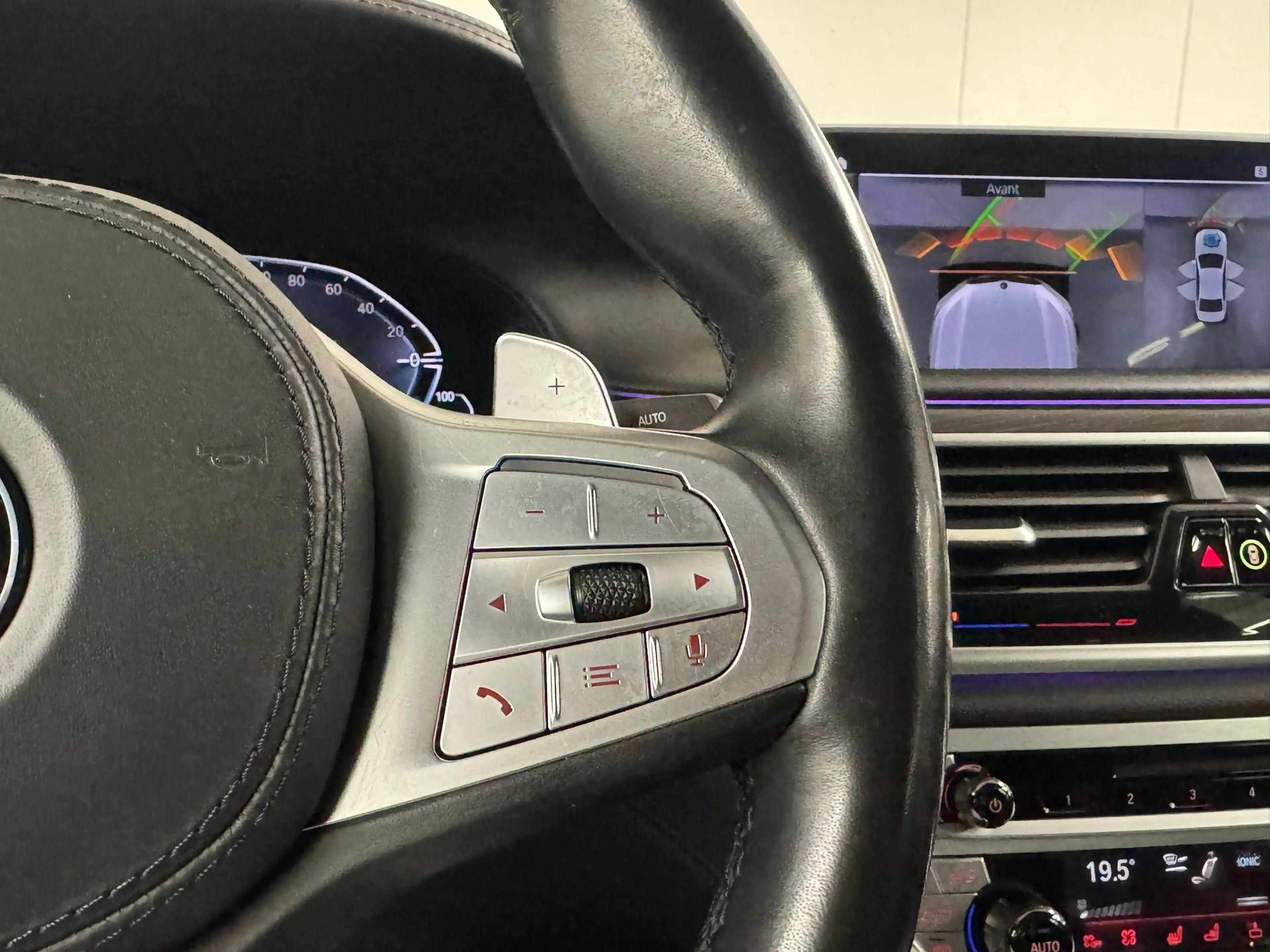 BMW 745 eAS PHEV M SPORT TO PANO LASER HEAD UP HARMAN CAMERA GPS CUIR FULL — photo 13