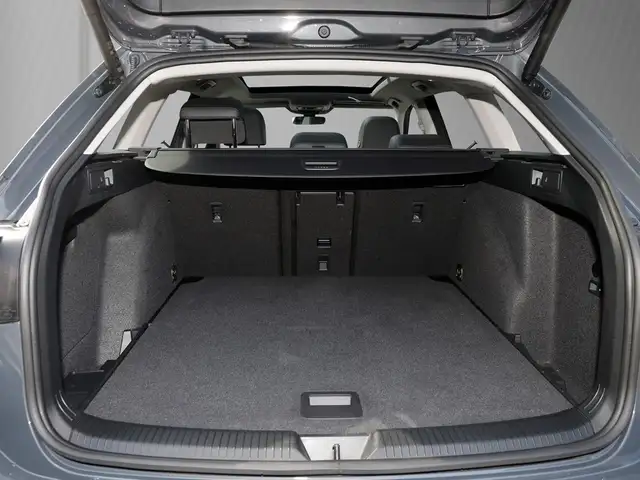 Volkswagen Golf view 8
