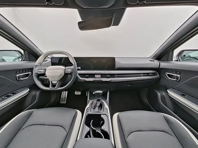 Kia K4 view 11