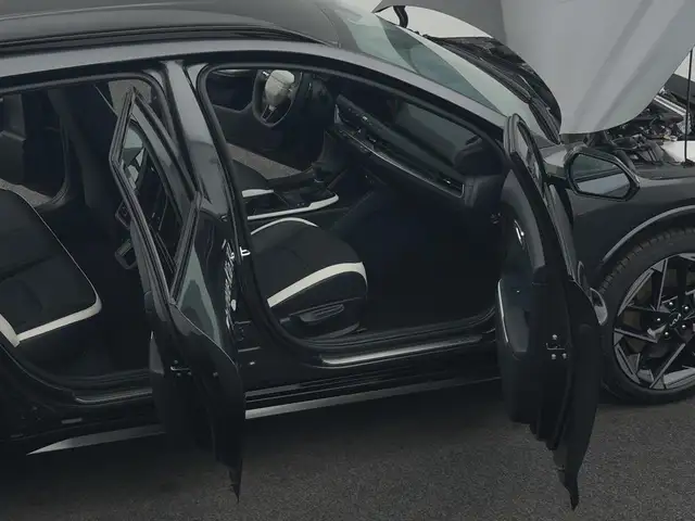 Kia K4 view 12