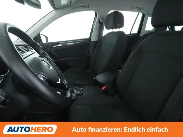 Volkswagen Tiguan view 10