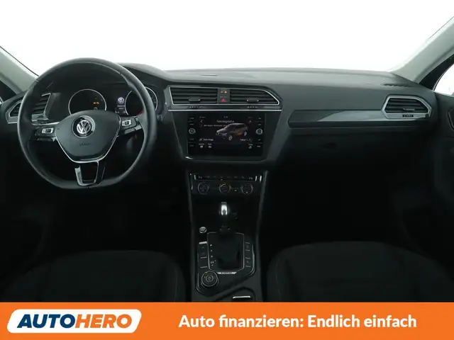 Volkswagen Tiguan view 12