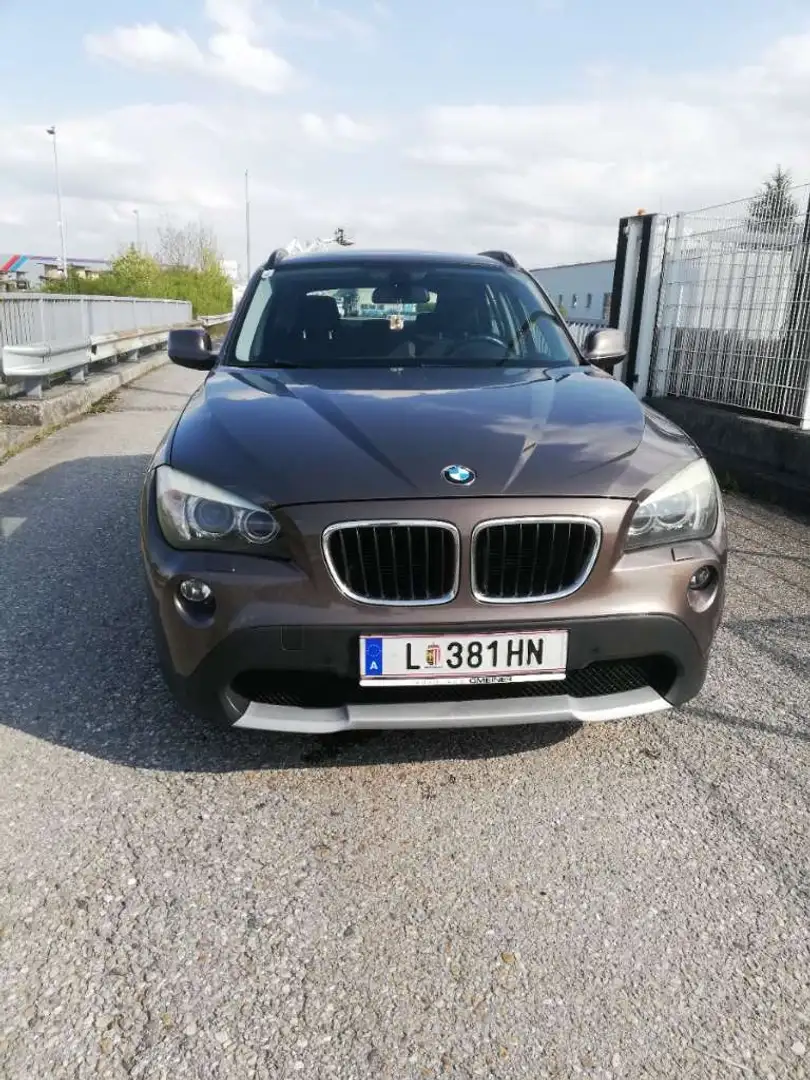 BMW X1 X1 sDrive18d Braun - 2
