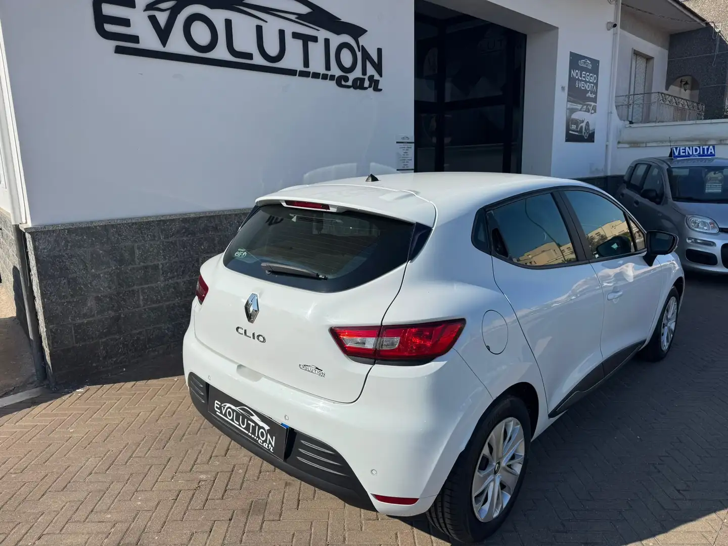 Renault Clio Clio 1.5 dci Moschino Intens 75cv Bianco - 2