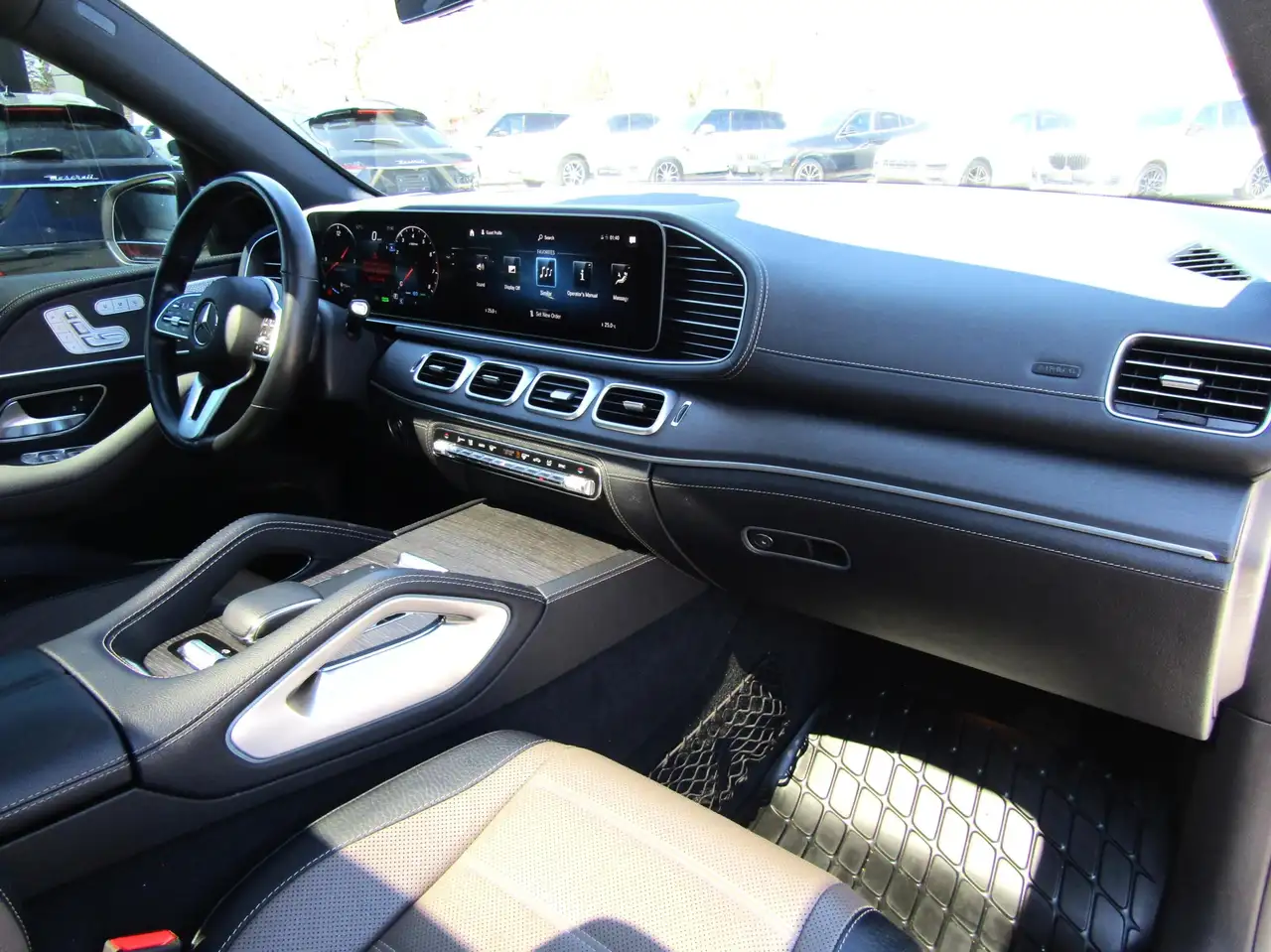 Mercedes-Benz GLS снимка Mercedes-Benz GLS