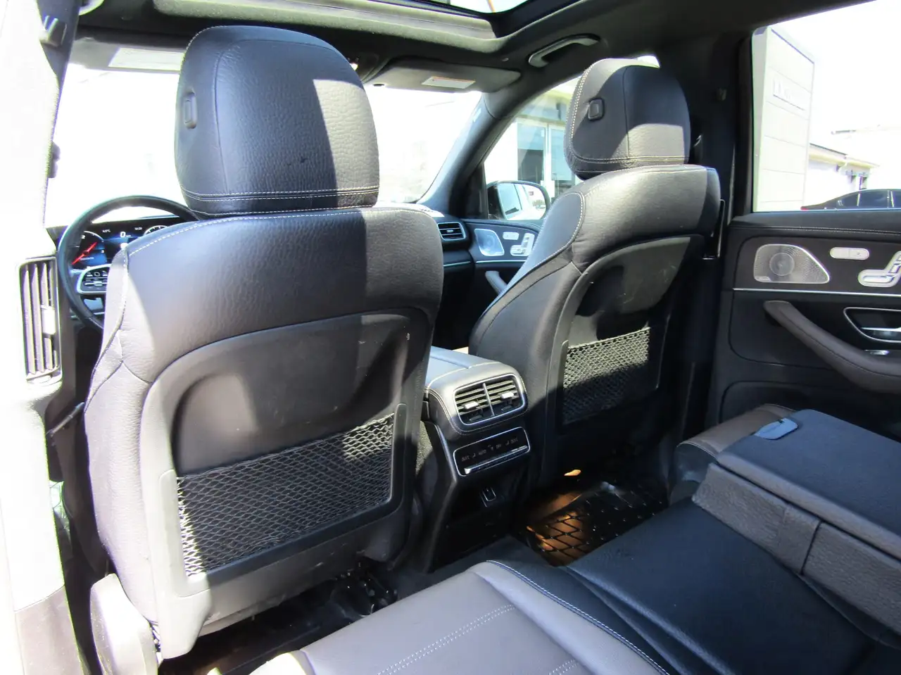 Mercedes-Benz GLS снимка Mercedes-Benz GLS