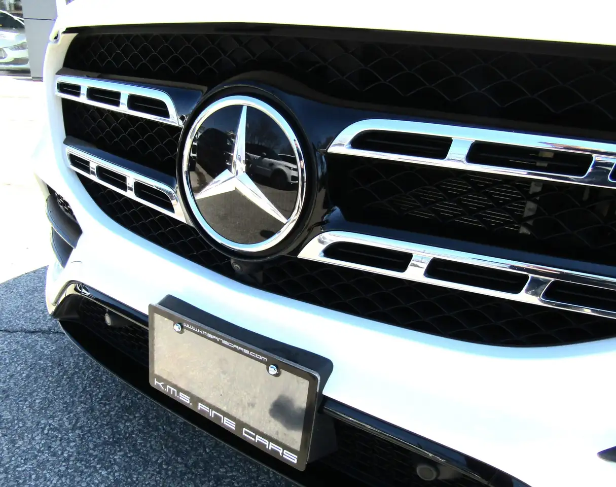 Mercedes-Benz GLS снимка Mercedes-Benz GLS