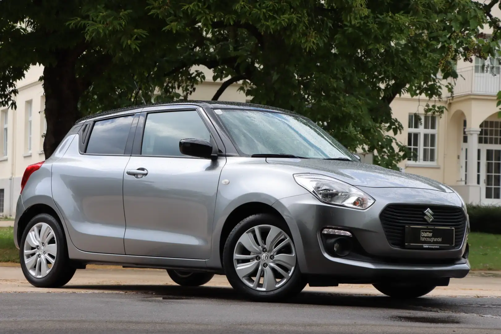 Suzuki Swift 1,2 Shine *AUTOMATIK *APP CONNECT *NUR 16.000KM - 1