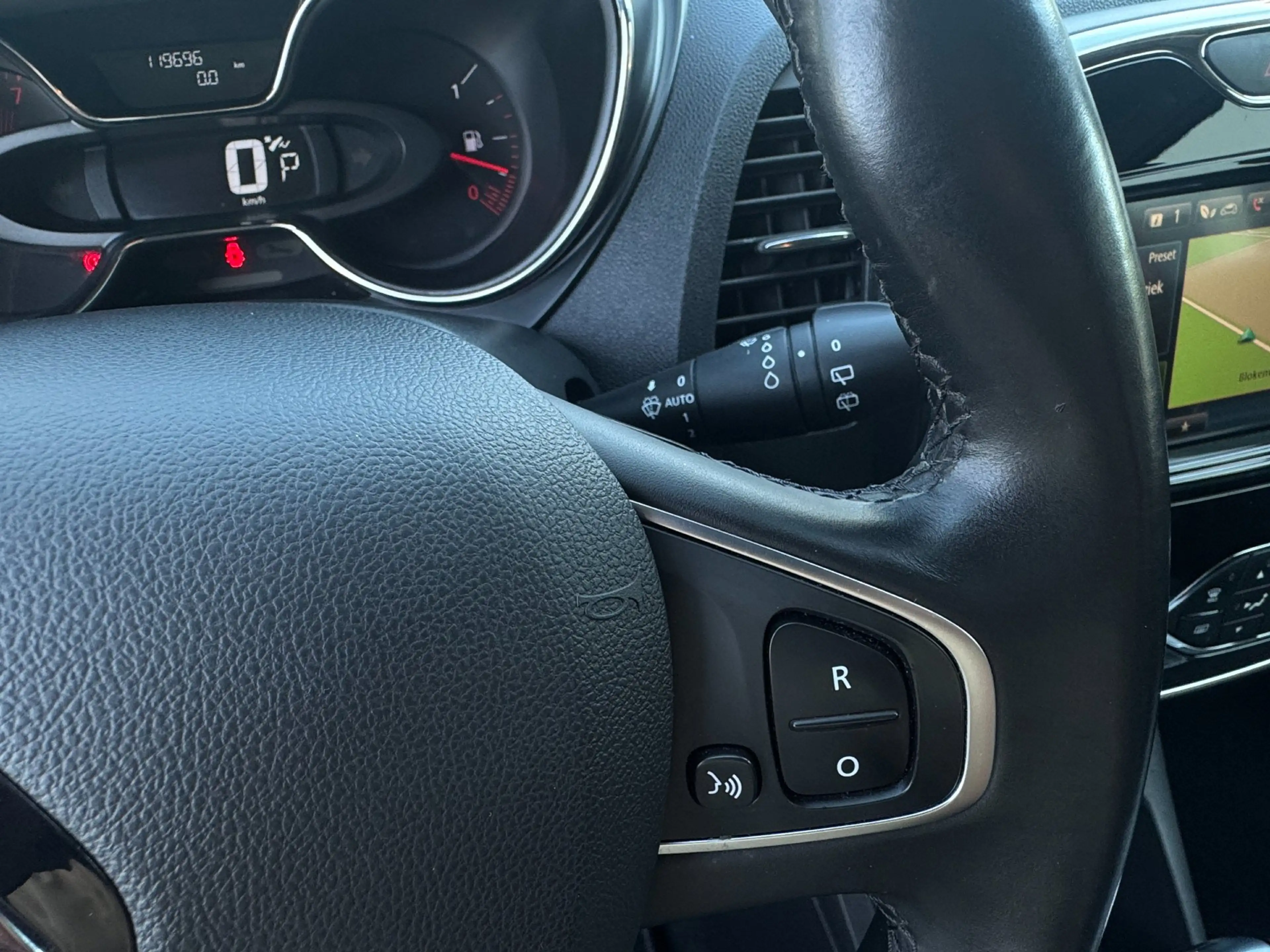 Renault Captur 1.2 TCe Dynamique AUTOMAAT / CAMERA / NAVI / PARKE — photo 15