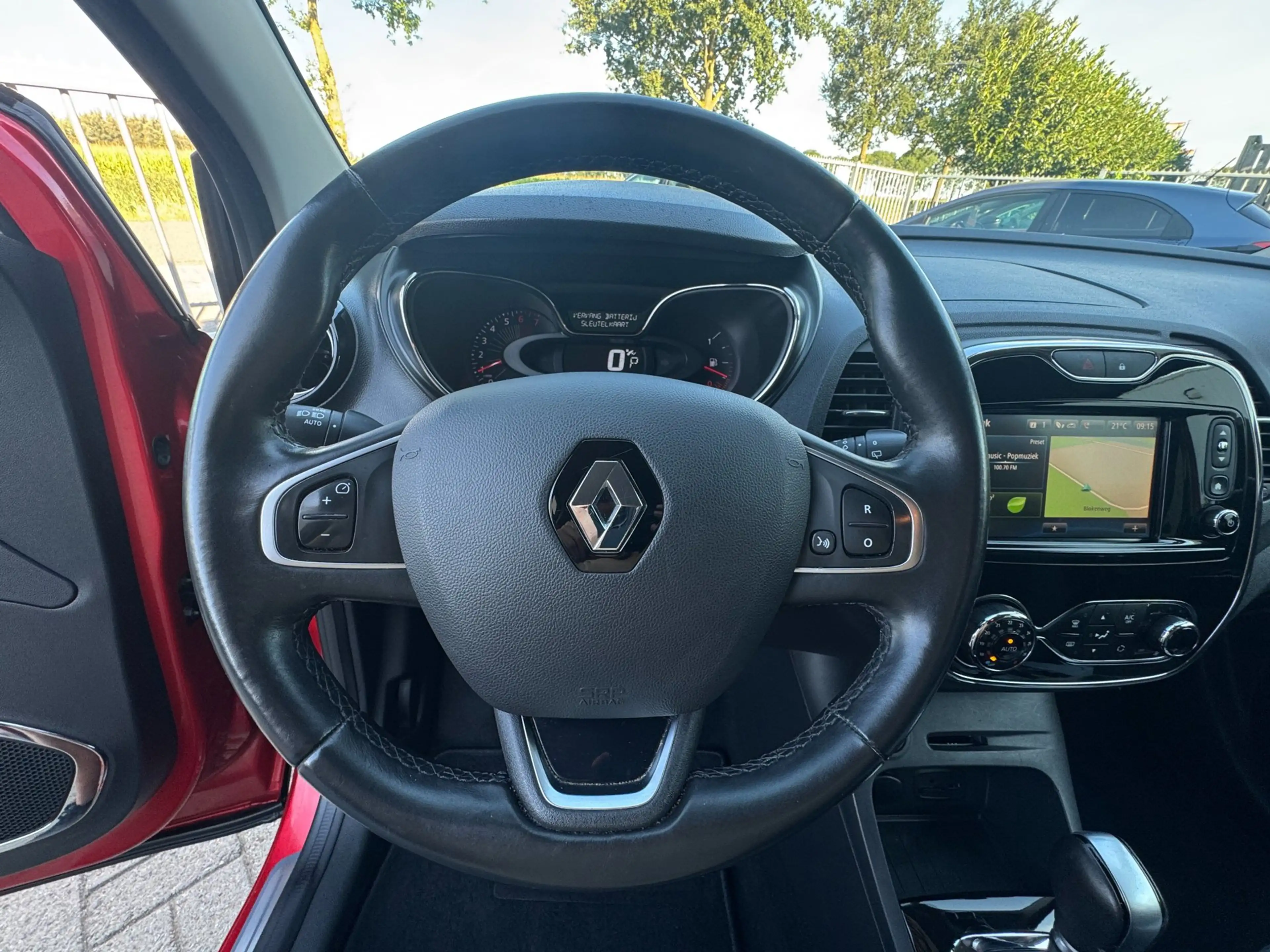 Renault Captur 1.2 TCe Dynamique AUTOMAAT / CAMERA / NAVI / PARKE — photo 12