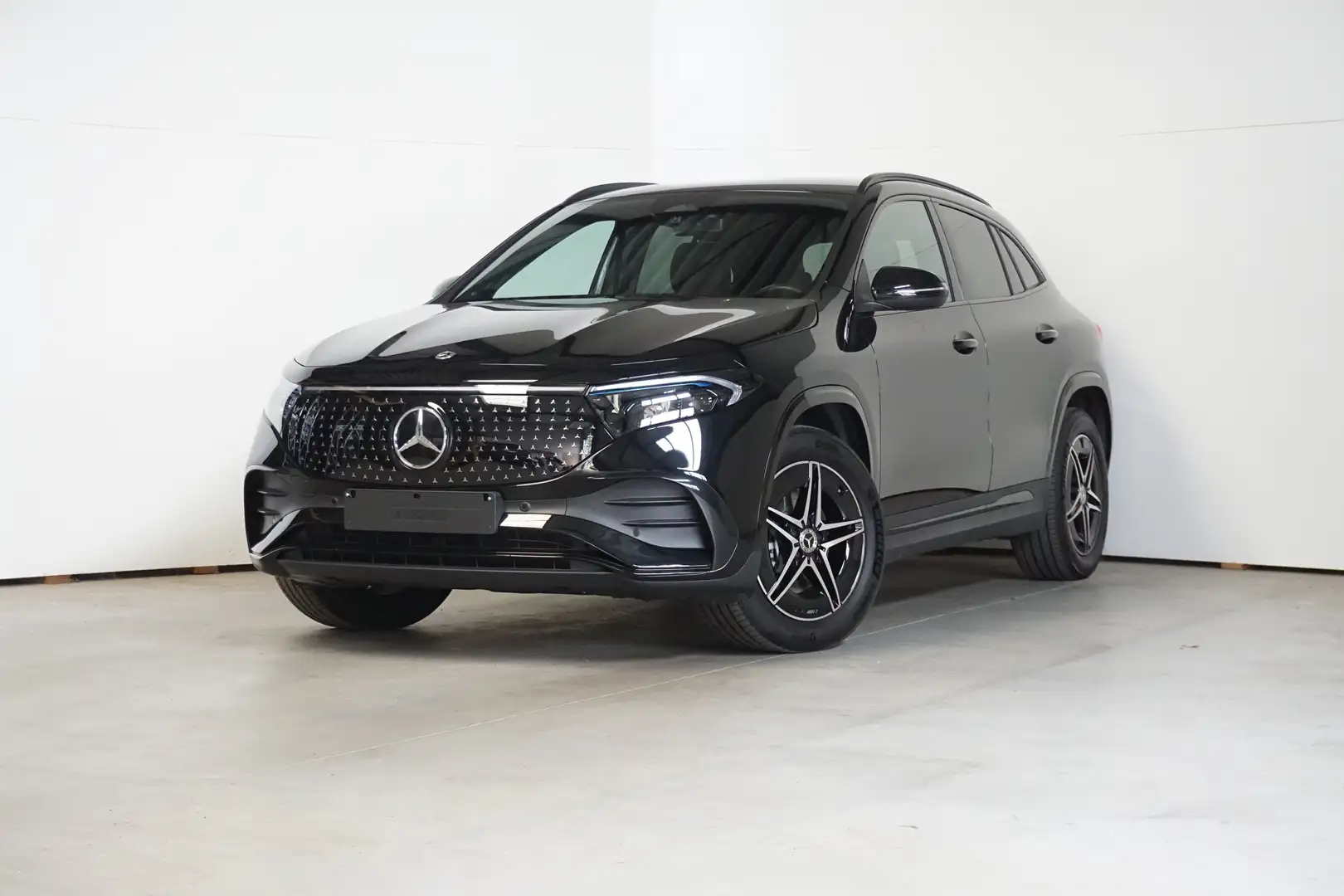 Mercedes-Benz EQA 300 AMG - NIGHT PAKKET Noir - 1
