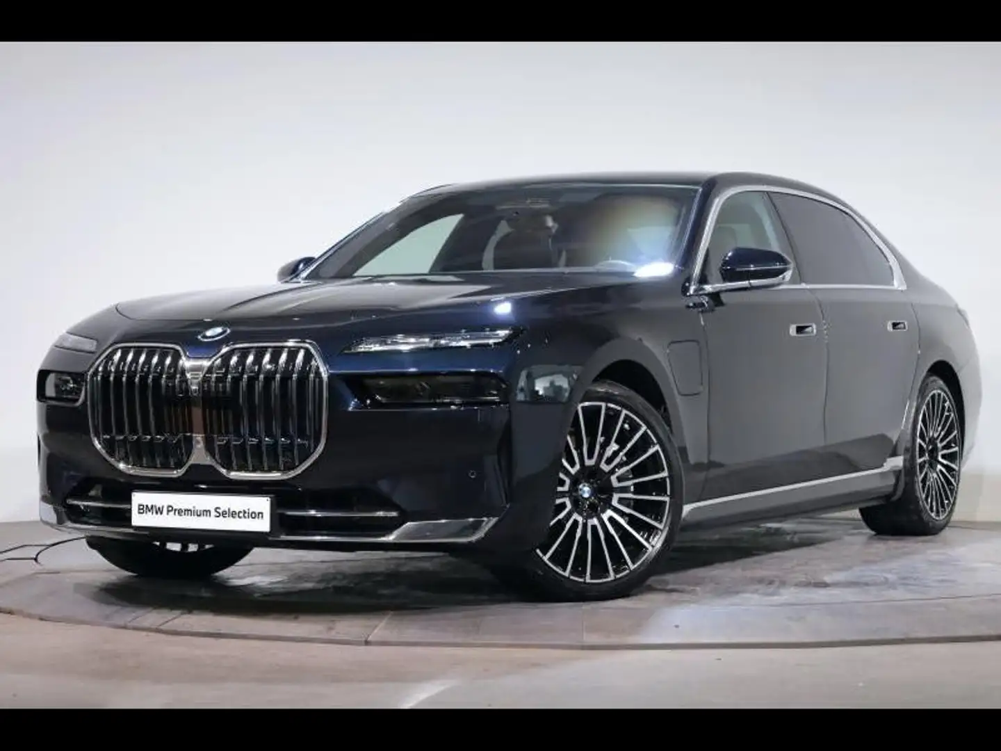 BMW 750 e xDrive Kit M Sport Negro - 1