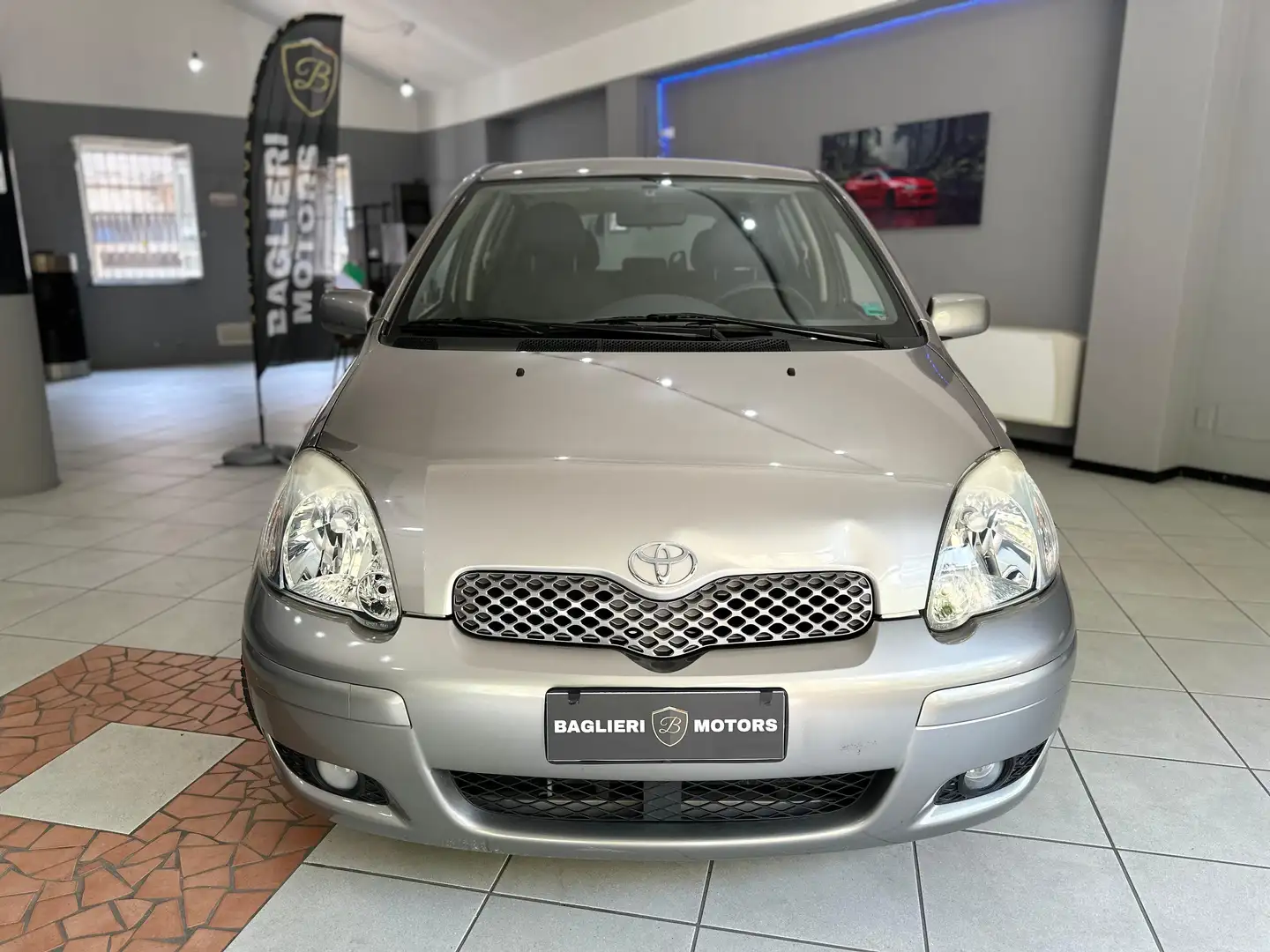 Toyota Yaris Yaris 5p 1.3 VVT-i - NEOPATENTATI - KM REALI Silber - 2