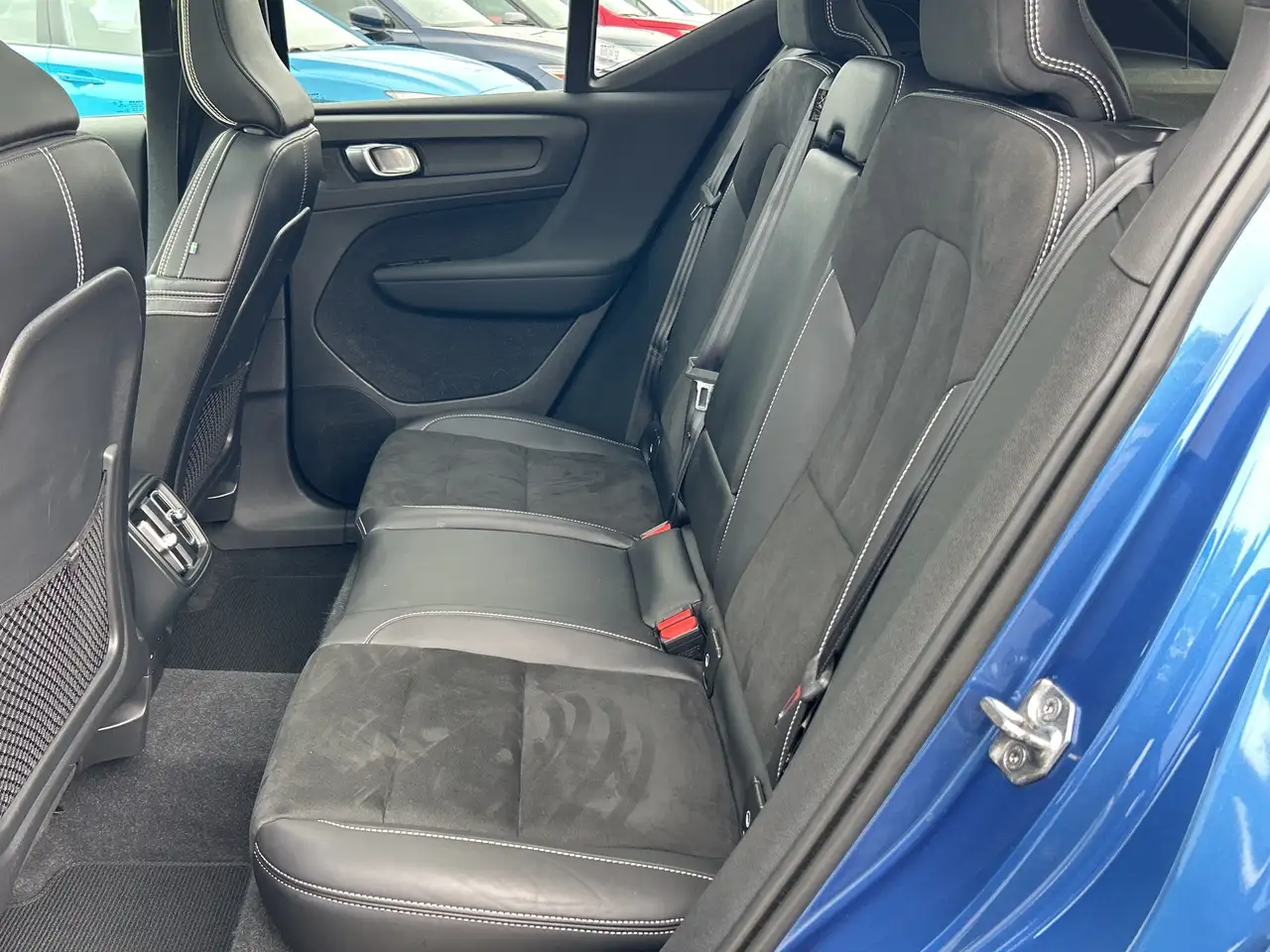 Volvo XC40 снимка Volvo XC40