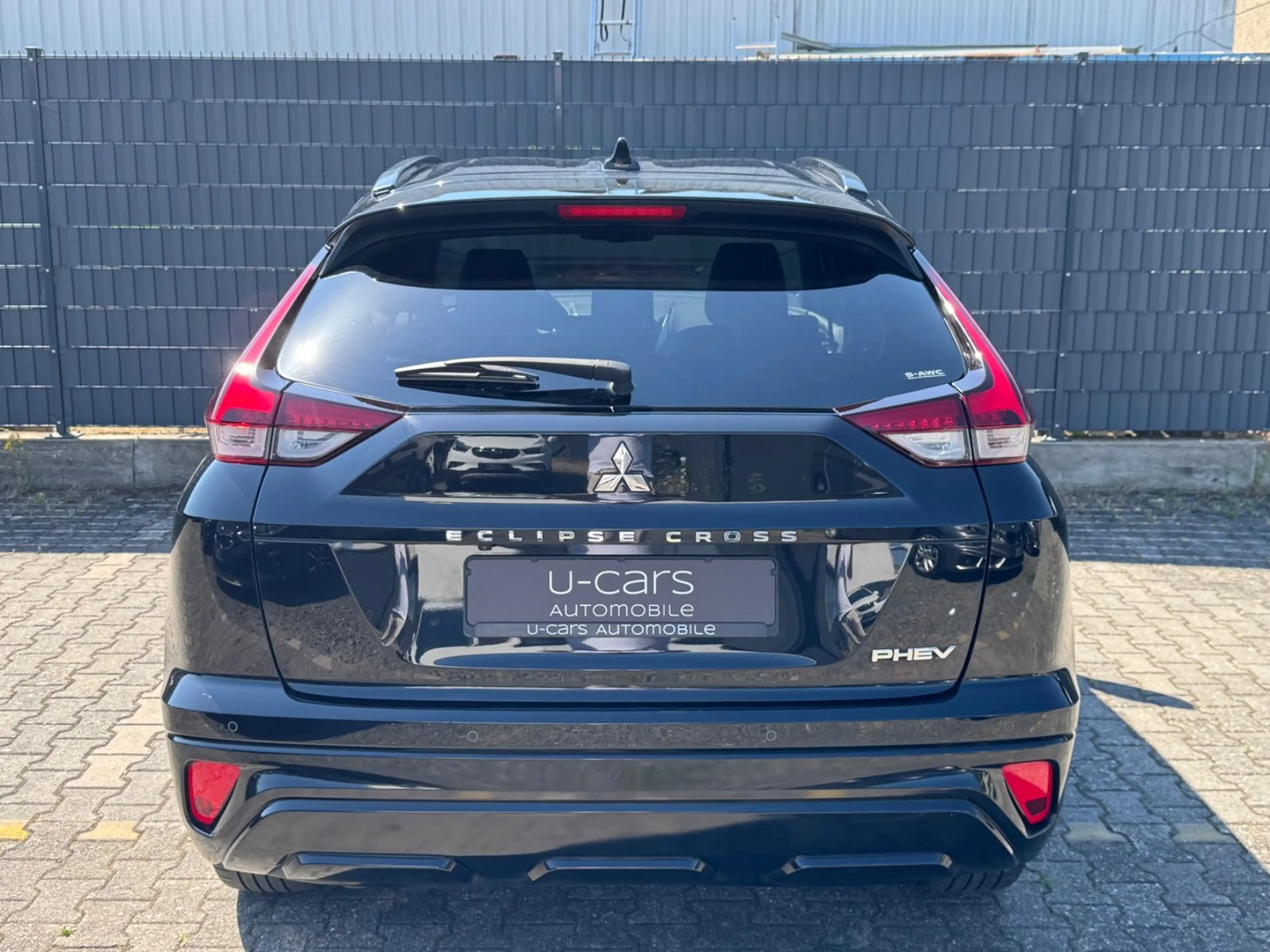 Mitsubishi Eclipse Cross Plus Select Black Hybrid 4WD — photo 5