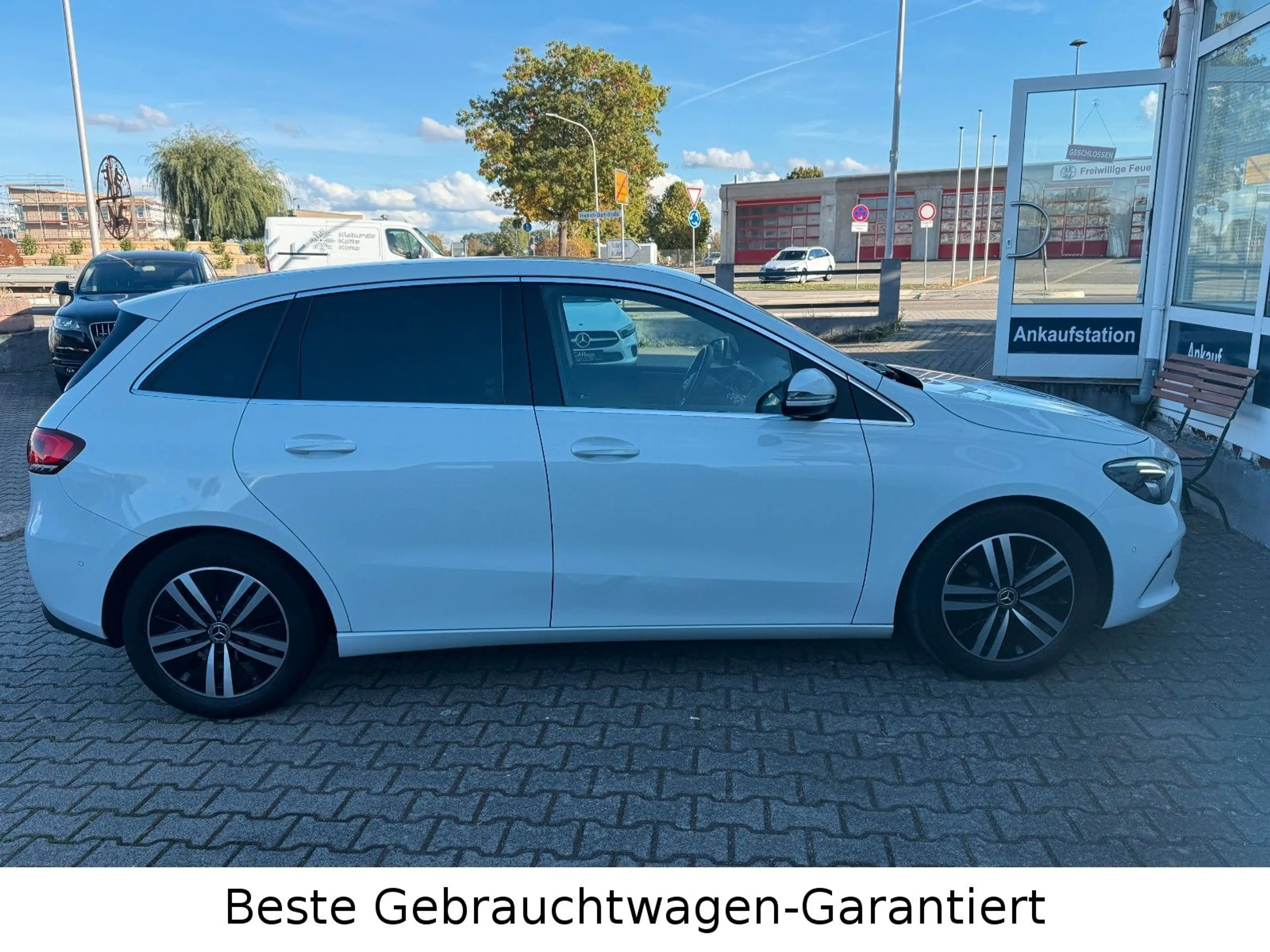 Mercedes-Benz B 200 D*LED*Kamera*Teilleder* — photo 9