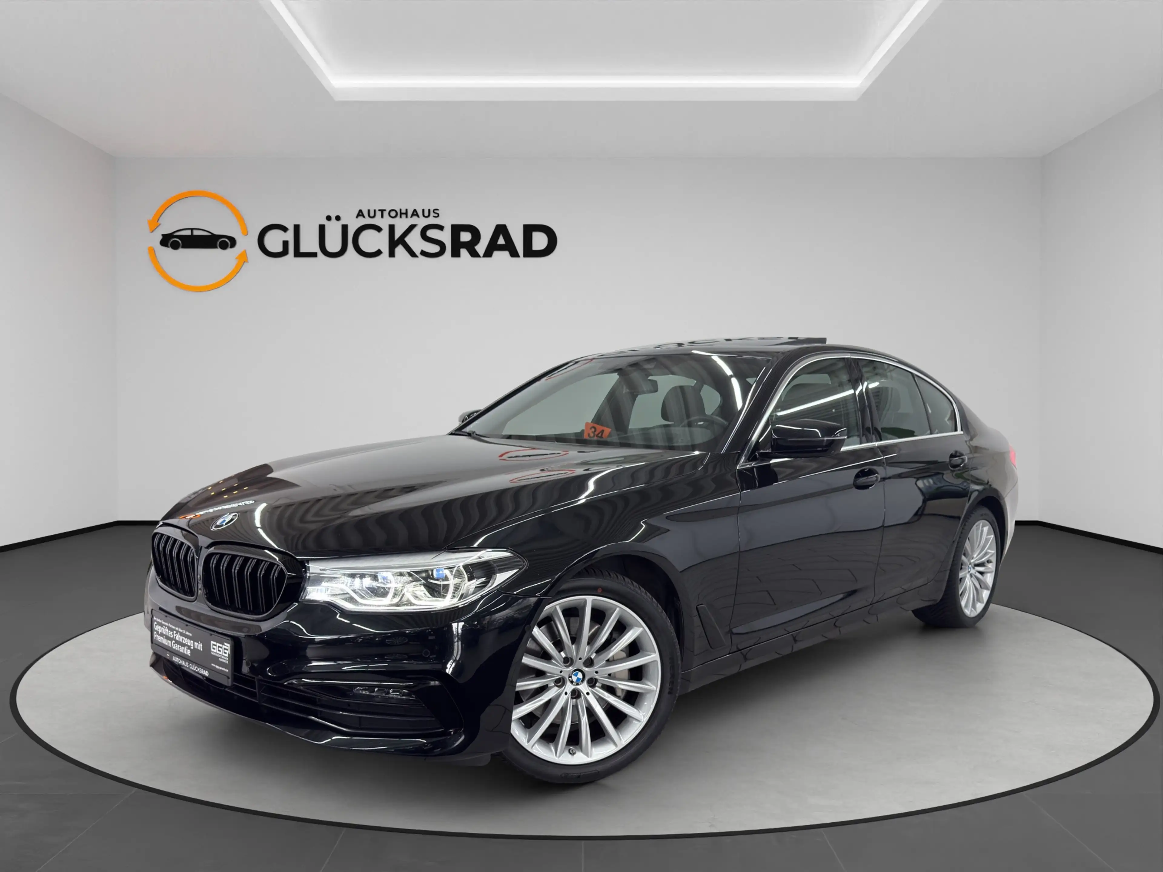 BMW 530 d H&K HUD 360° Memory S-Dach Softclose ACC