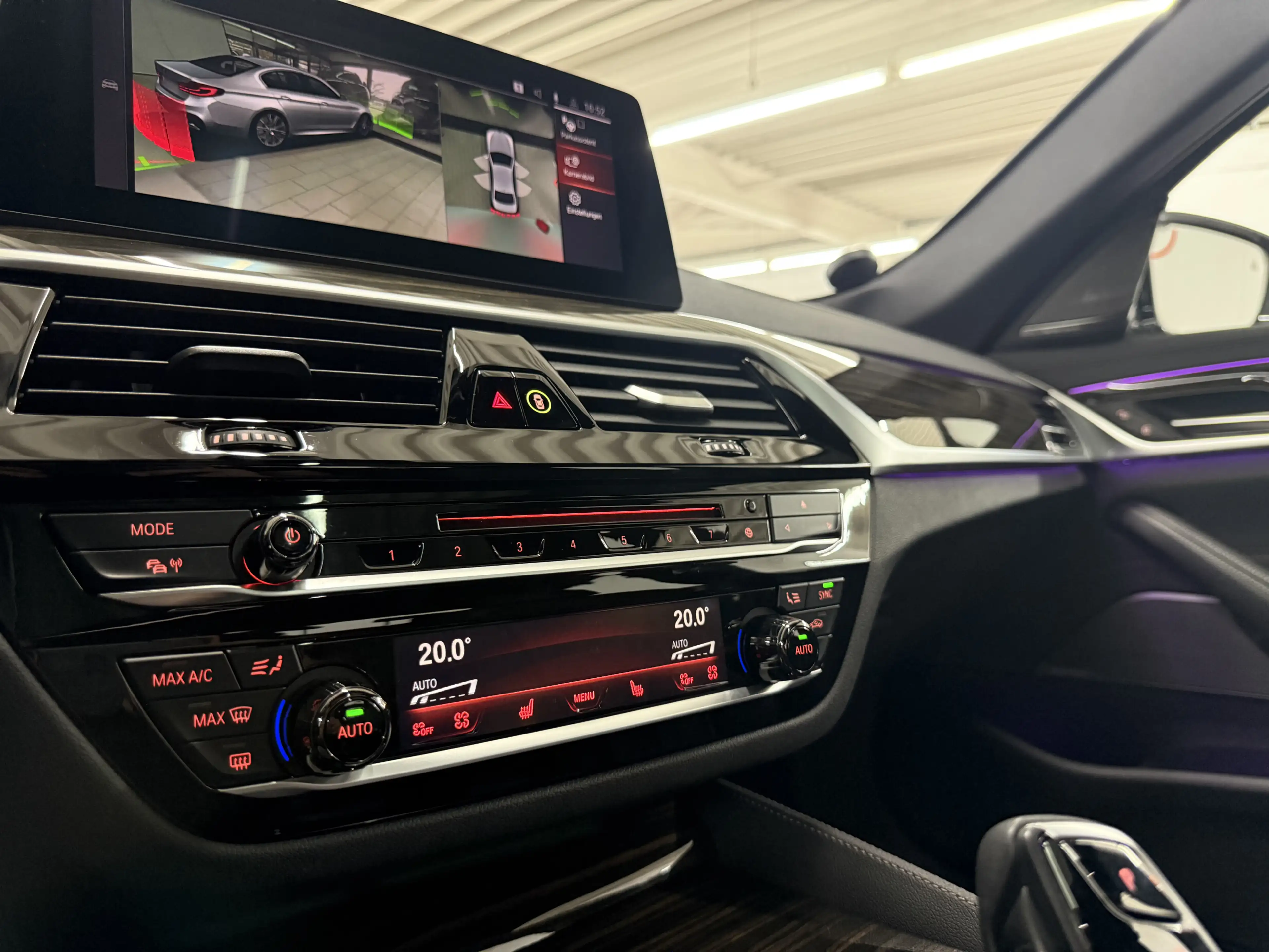 BMW 530 d H&K HUD 360° Memory S-Dach Softclose ACC — photo 12