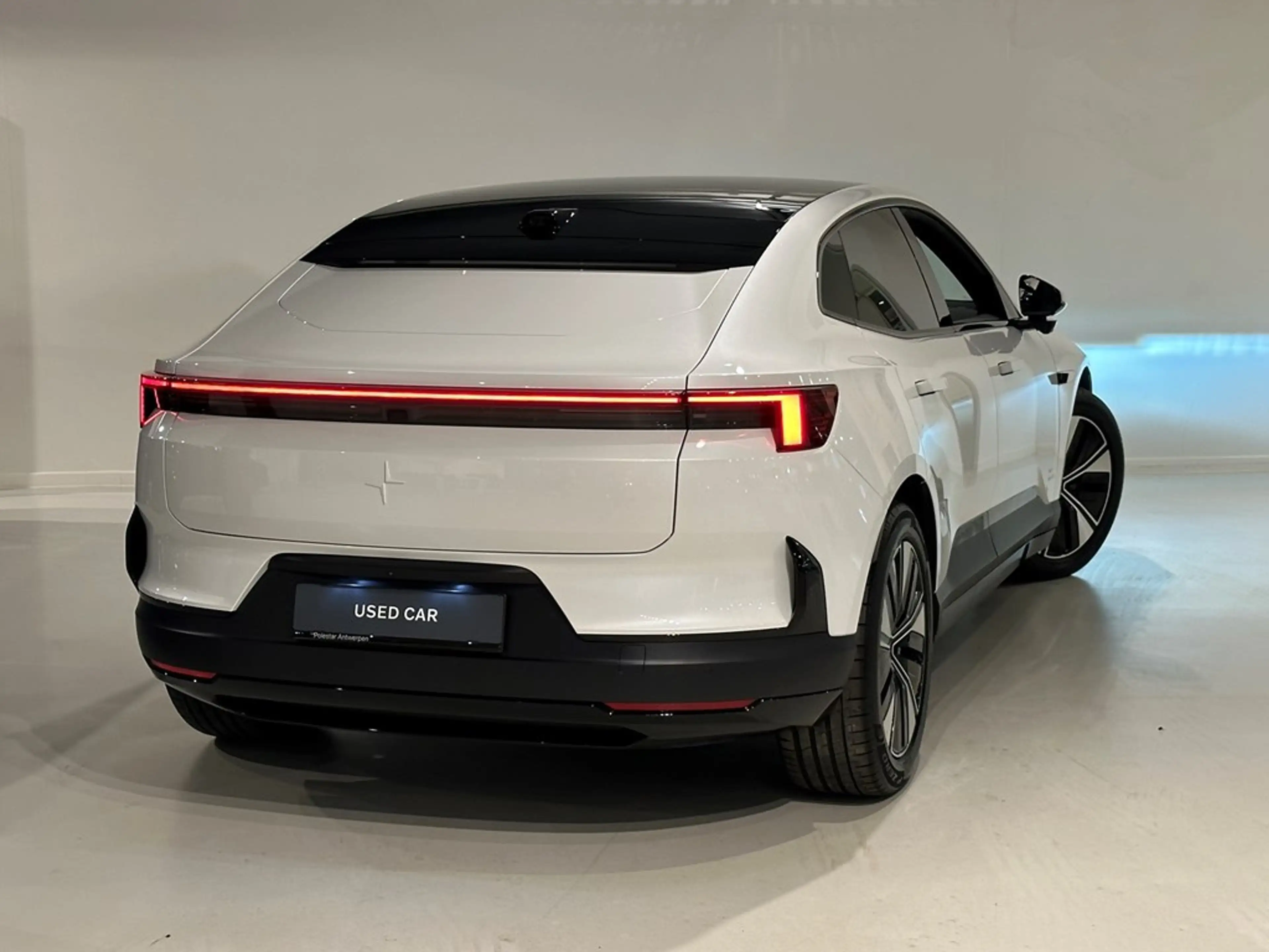 Polestar 4 Long Range PILOT PLUS PACK — photo 2