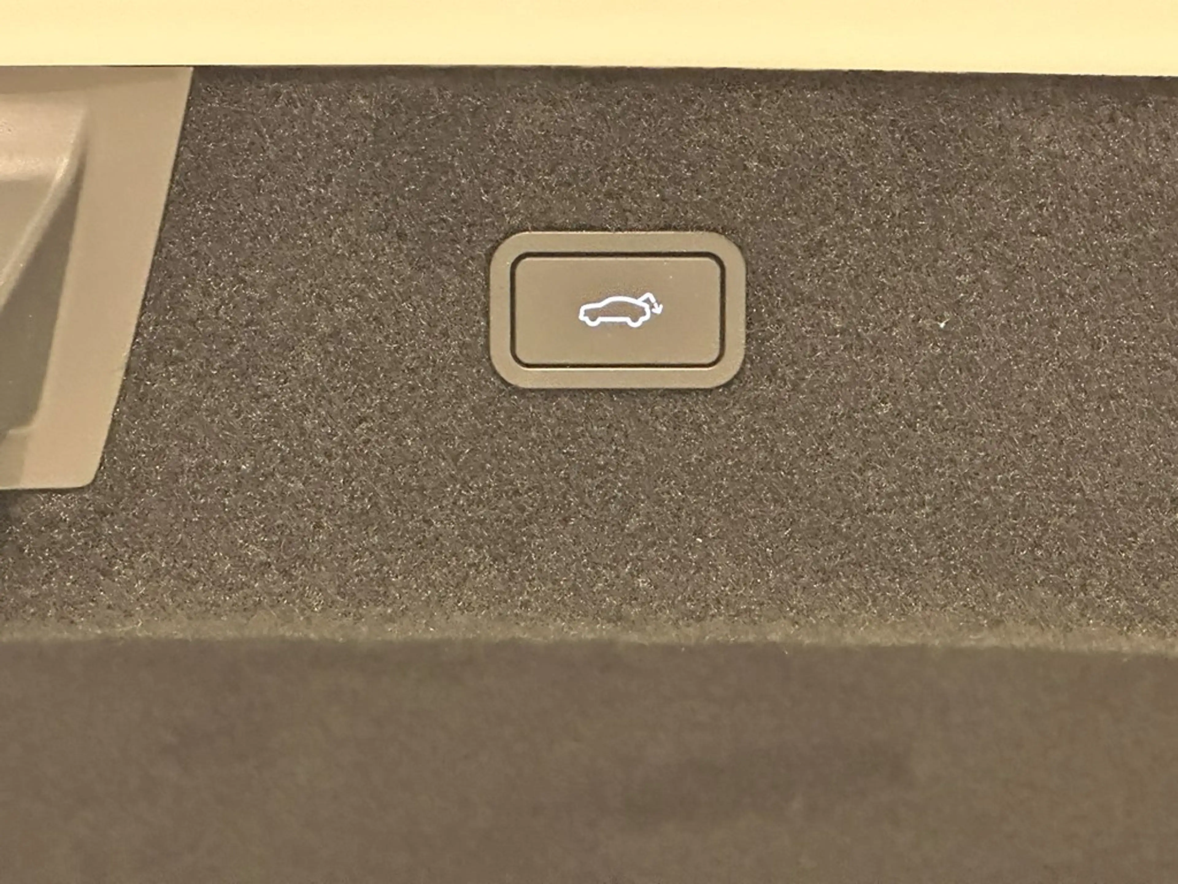 Polestar 4 Long Range PILOT PLUS PACK — photo 12