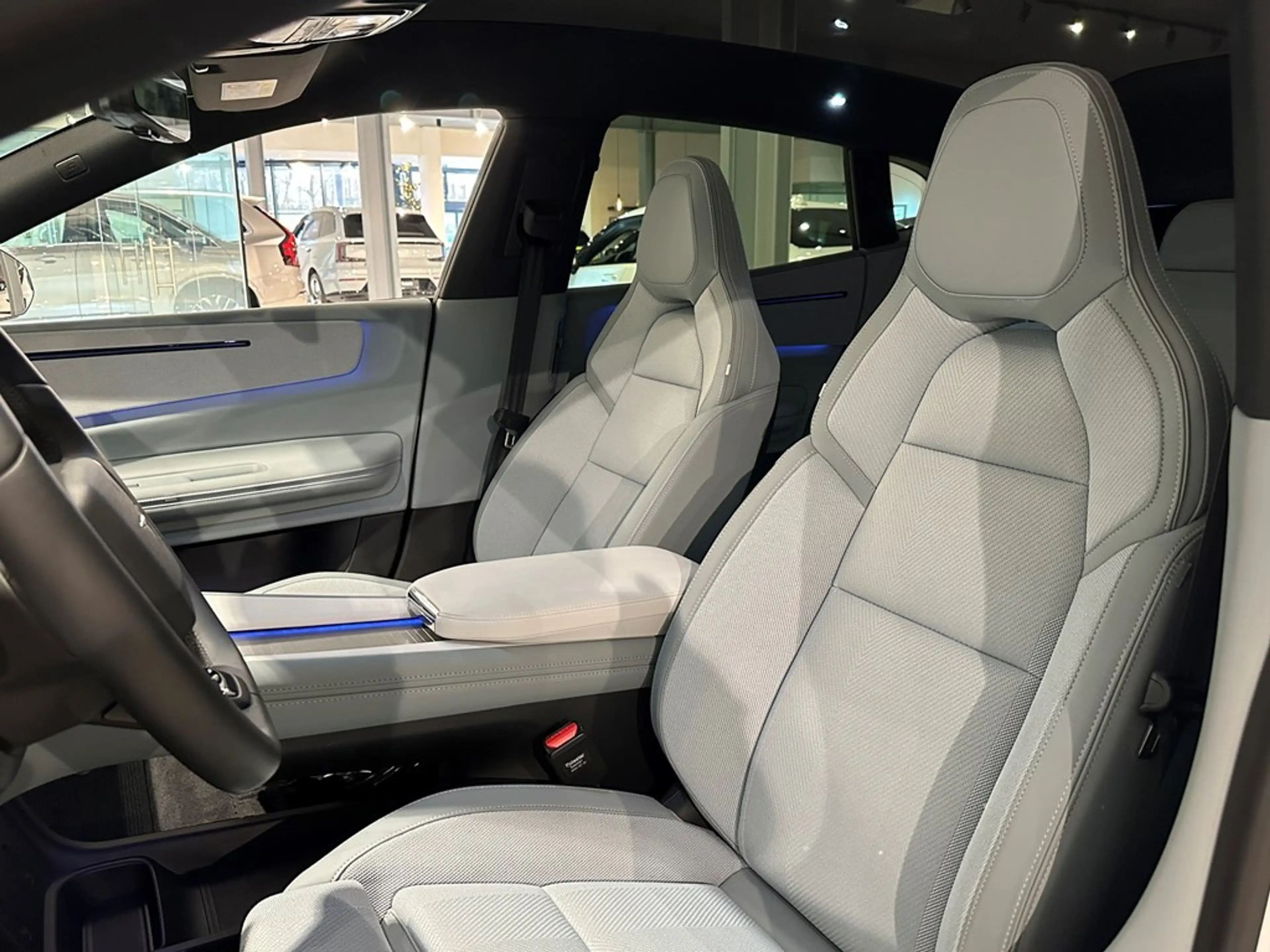 Polestar 4 Long Range PILOT PLUS PACK — photo 5
