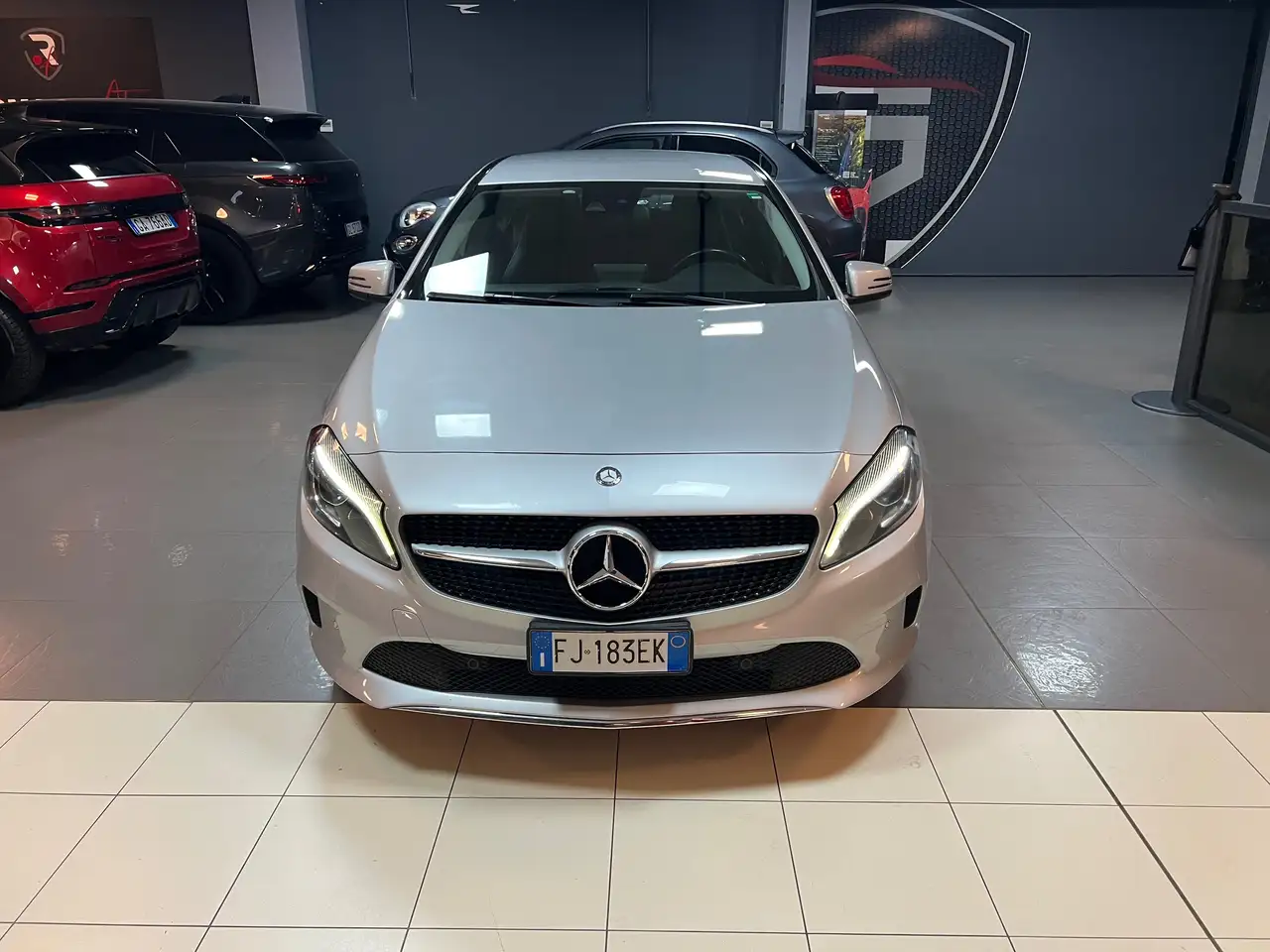 Mercedes-Benz A 200