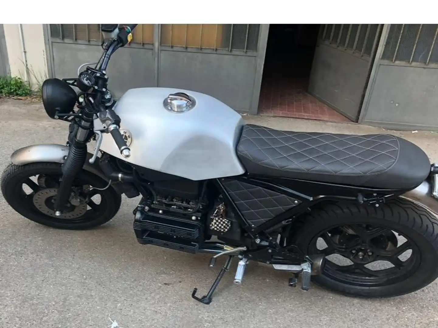 BMW K 75 cafe’ race Stříbrná - 2