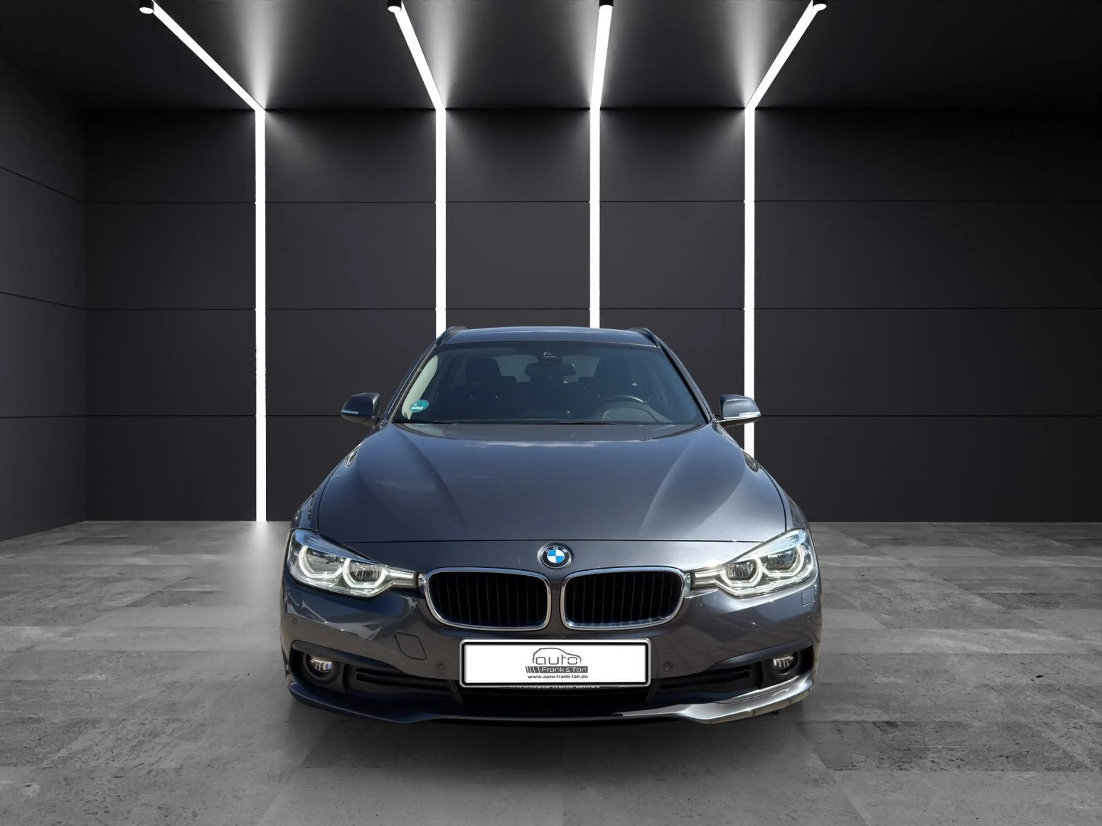 BMW 316 Toruring Advantage *LED*Navi*SitzHZ*BlueTH* — photo 2