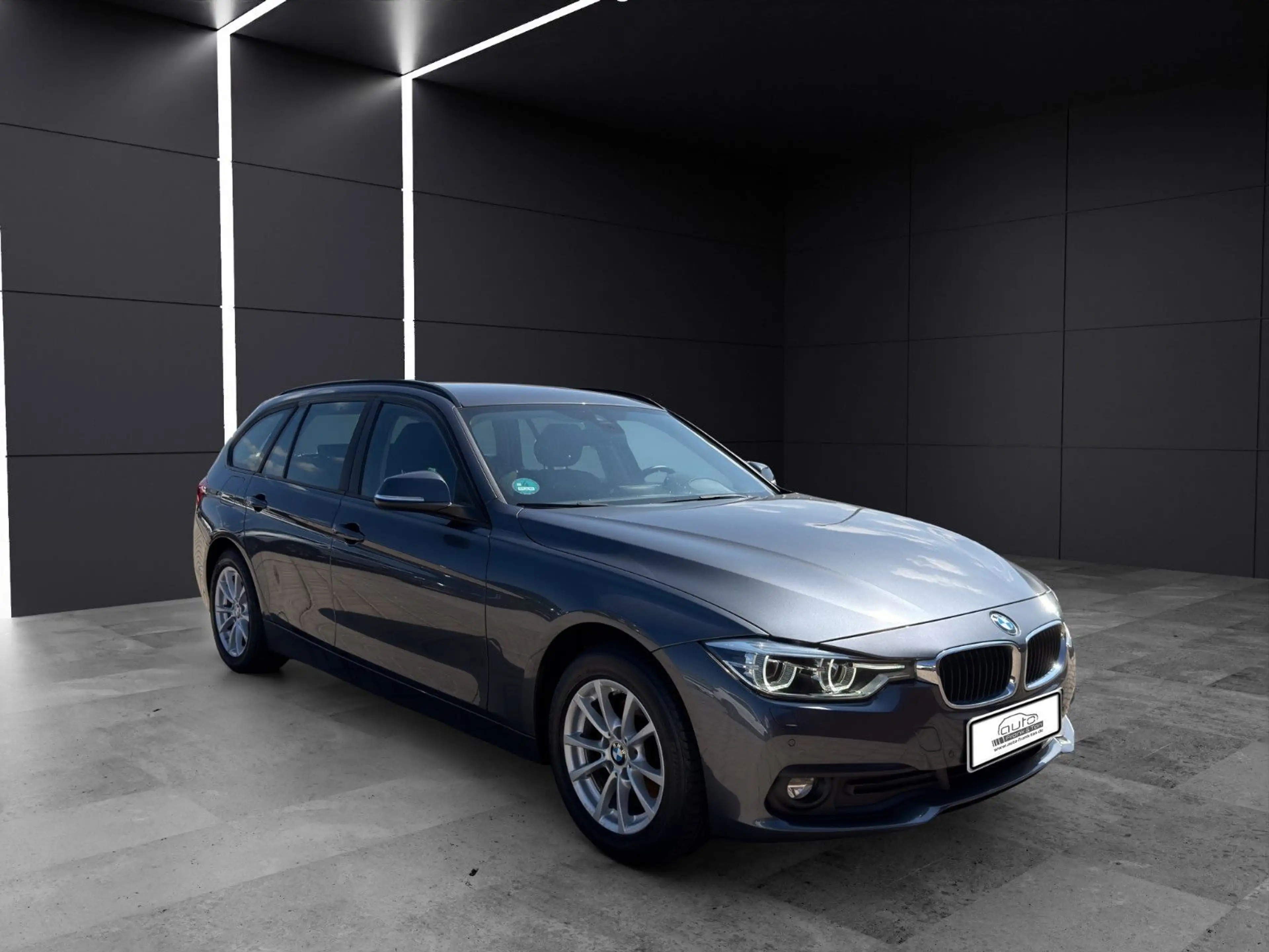 BMW 316 Toruring Advantage *LED*Navi*SitzHZ*BlueTH* — photo 8