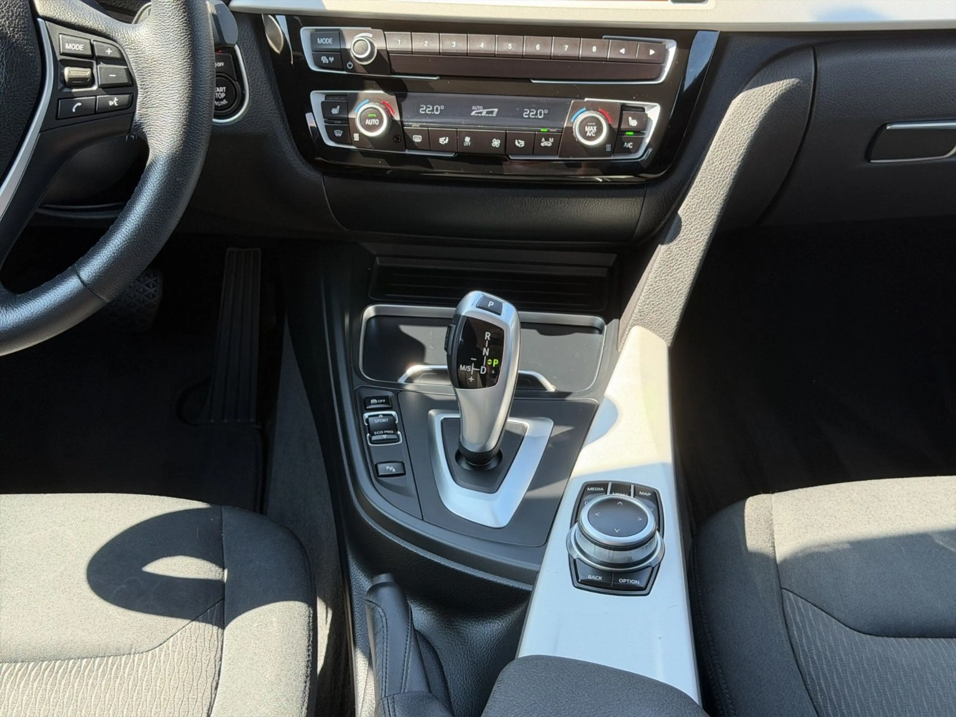 BMW 316 Toruring Advantage *LED*Navi*SitzHZ*BlueTH* — photo 15