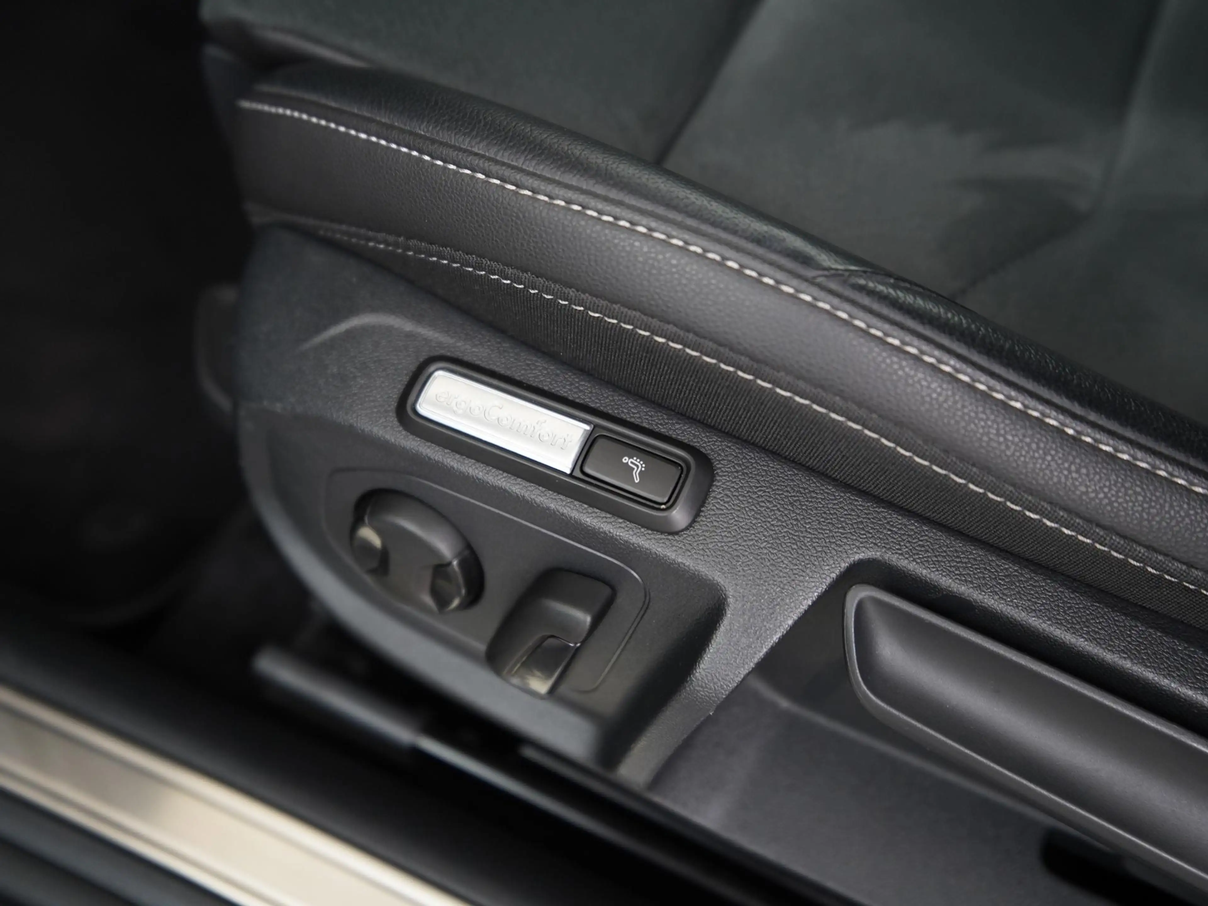 Volkswagen Arteon Shooting Brake 1.4 TSI eHybrid Elegance Business+ — photo 44