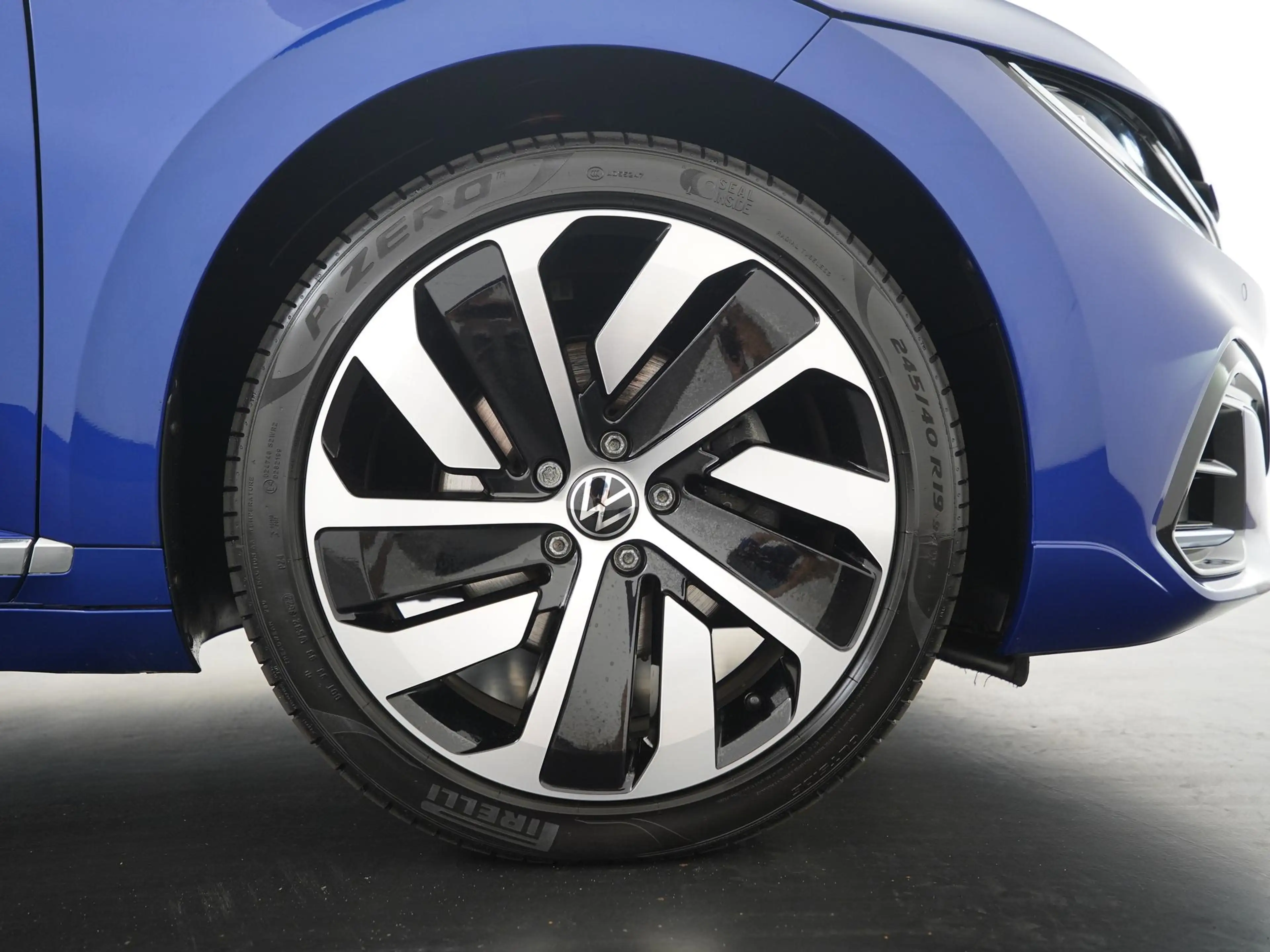 Volkswagen Arteon Shooting Brake 1.4 TSI eHybrid Elegance Business+ — photo 40