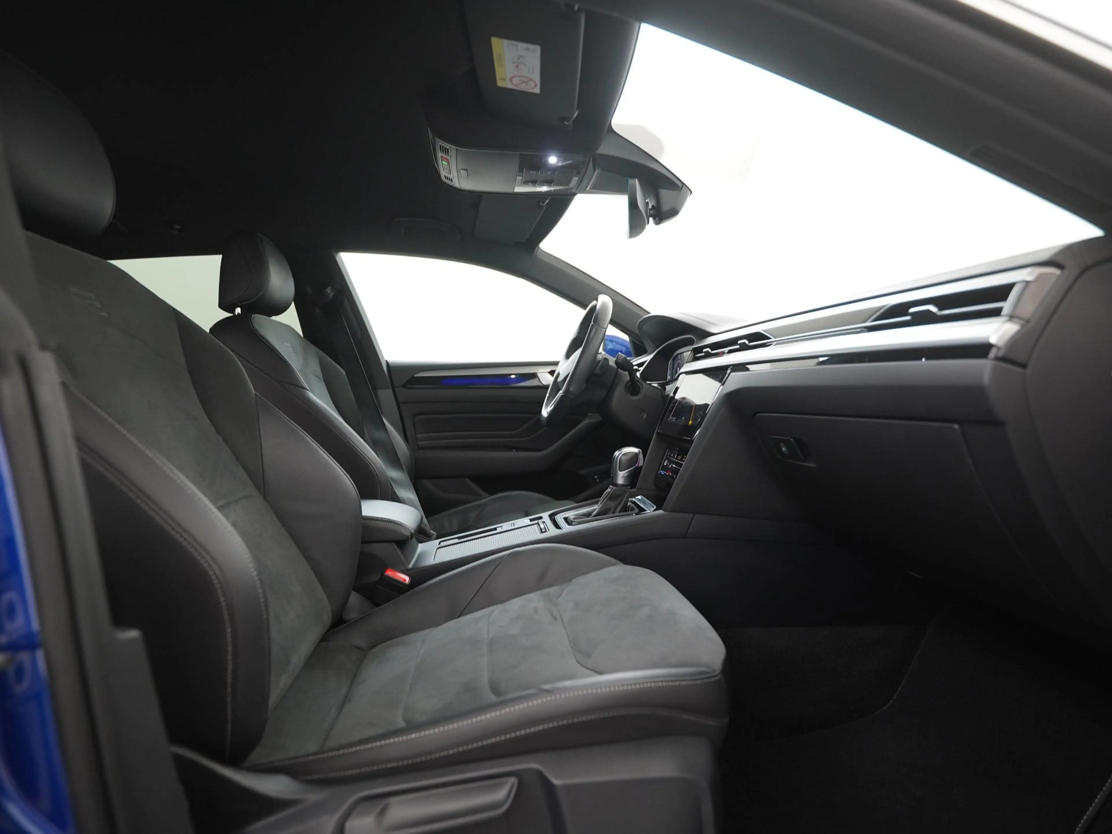 Volkswagen Arteon Shooting Brake 1.4 TSI eHybrid Elegance Business+ — photo 3