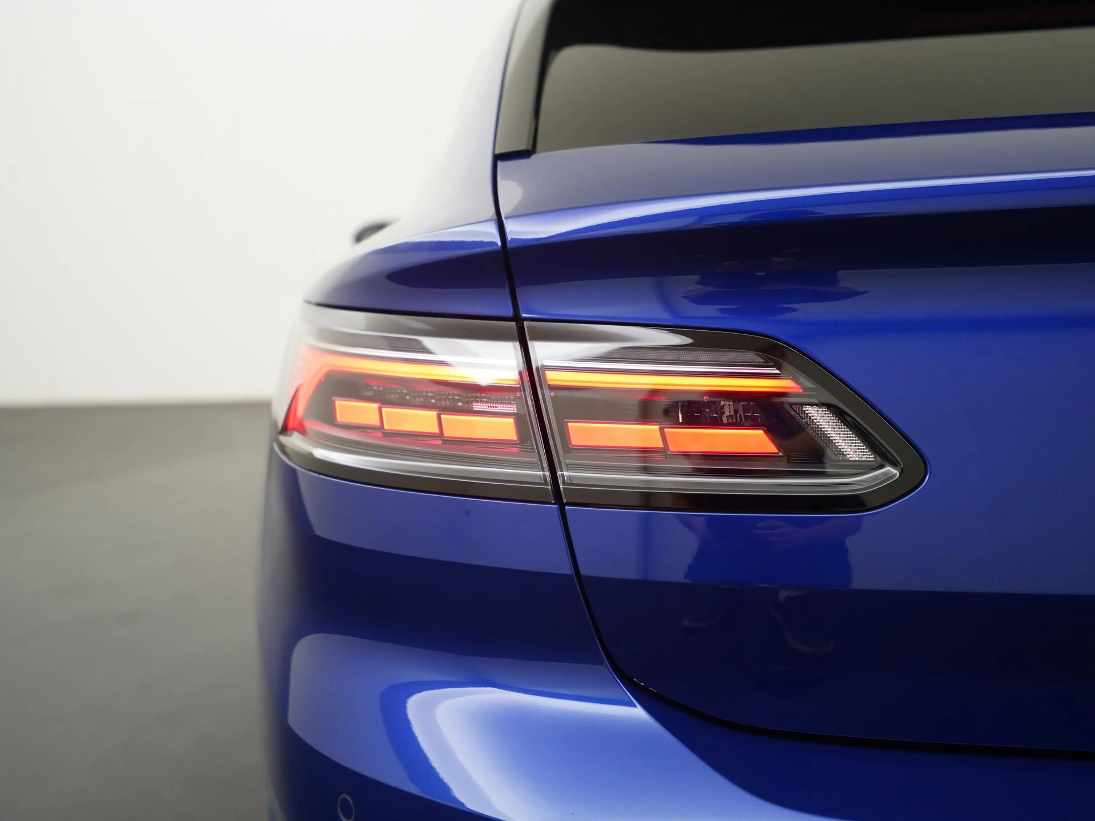 Volkswagen Arteon Shooting Brake 1.4 TSI eHybrid Elegance Business+ — photo 28