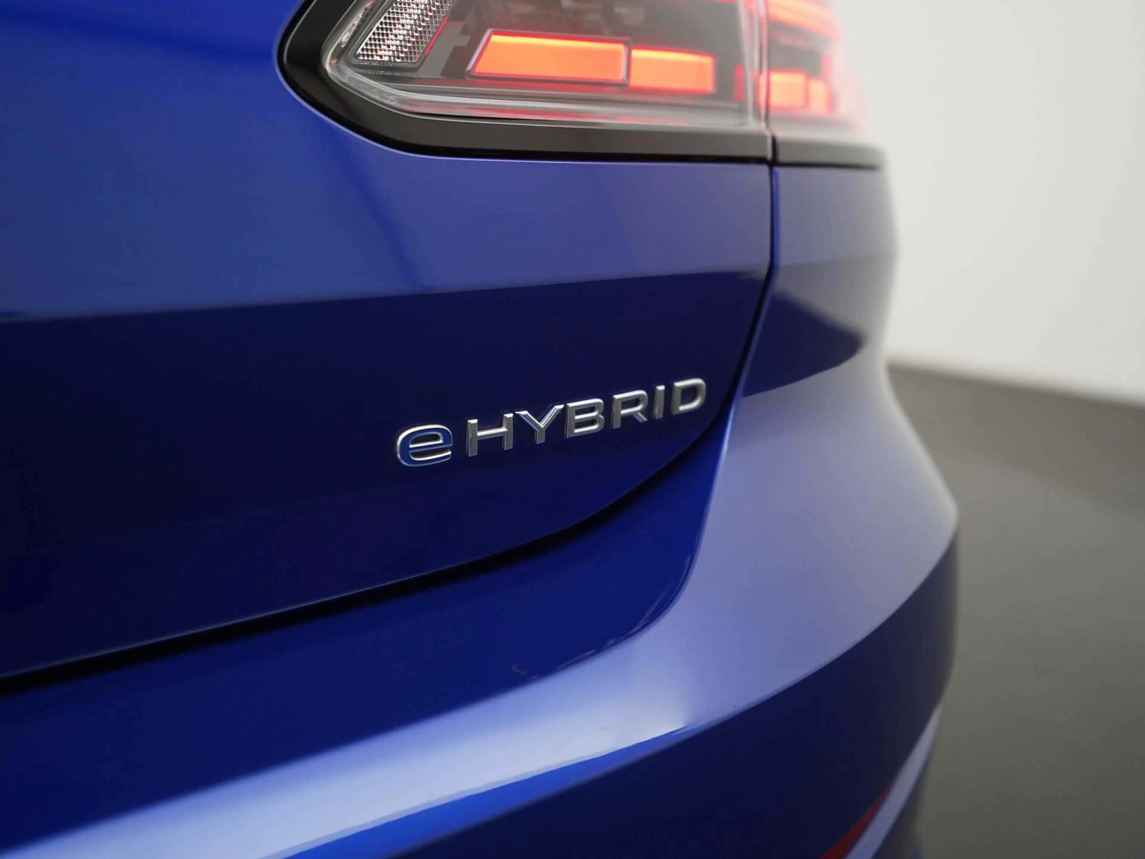 Volkswagen Arteon Shooting Brake 1.4 TSI eHybrid Elegance Business+ — photo 29